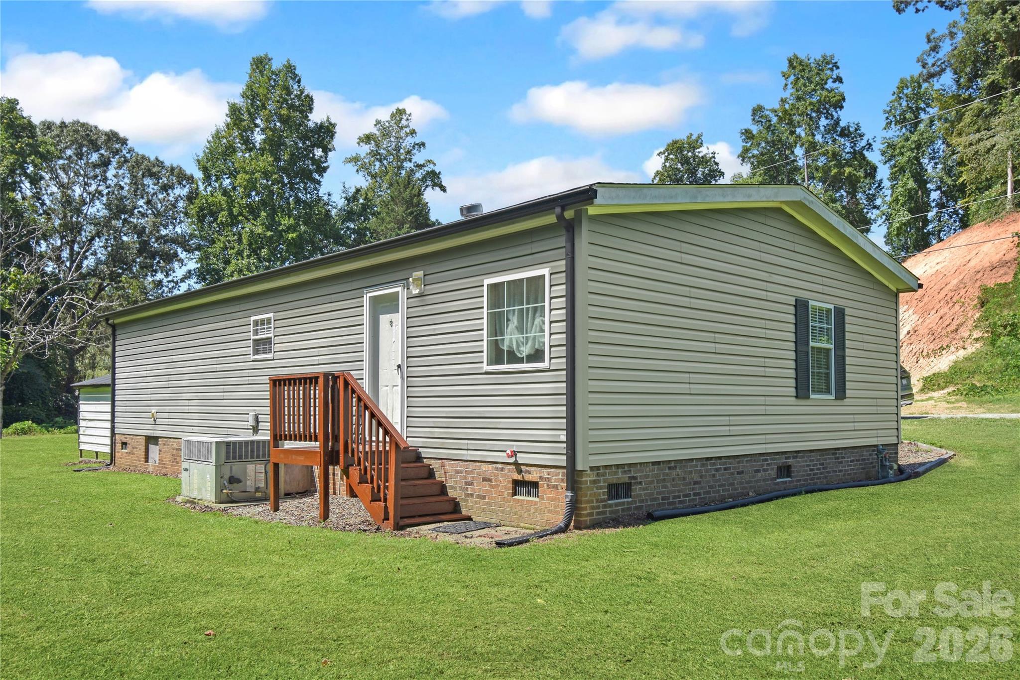 Single Family Residence at 432 Forest Place NW, Lenoir, photo 26 of 27