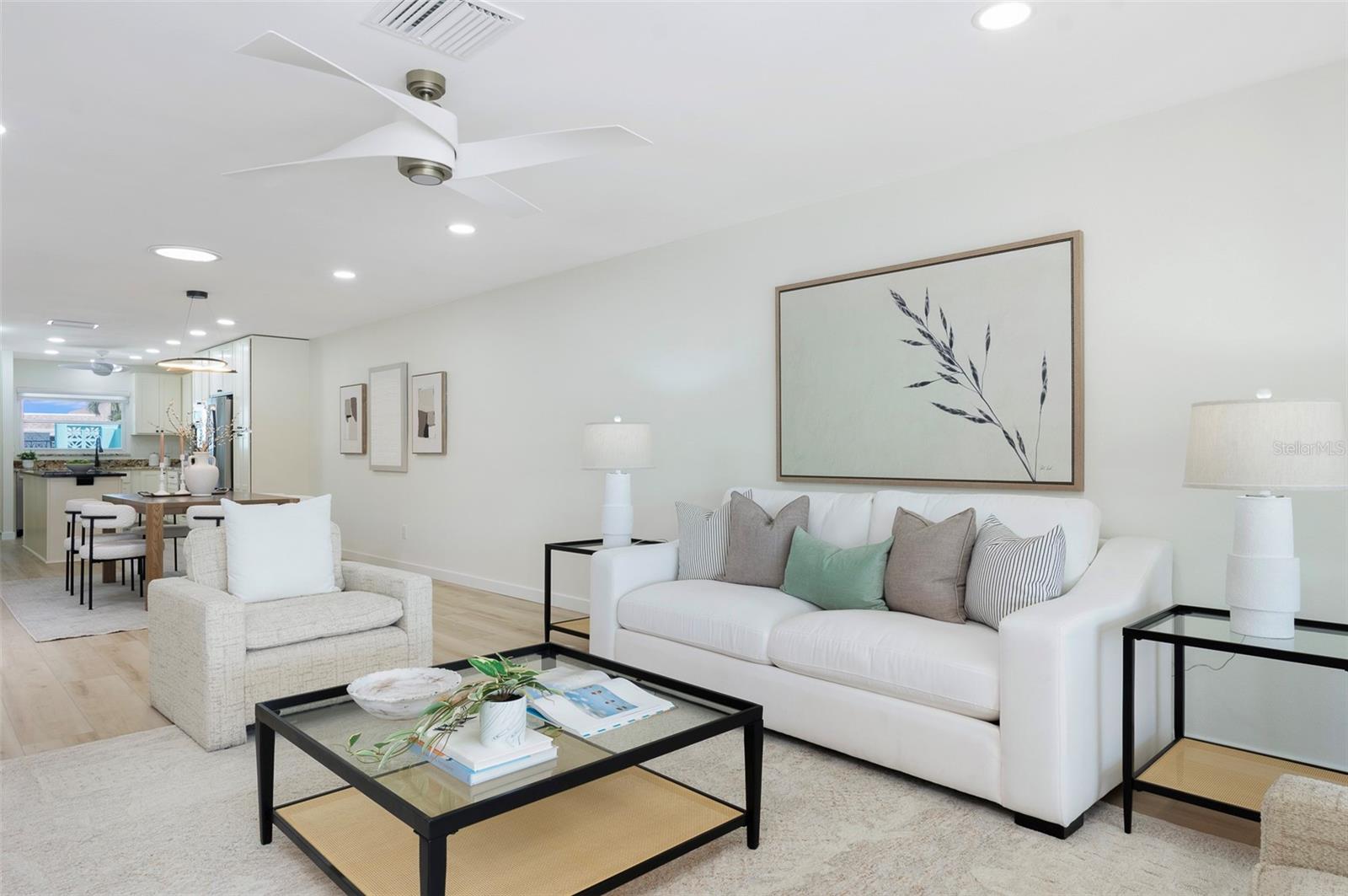 Waiting for  YOU! No detail spared, designer fans throughout - 382 BOCA CIEGA POINT BLVD S, ST PETERSBURG