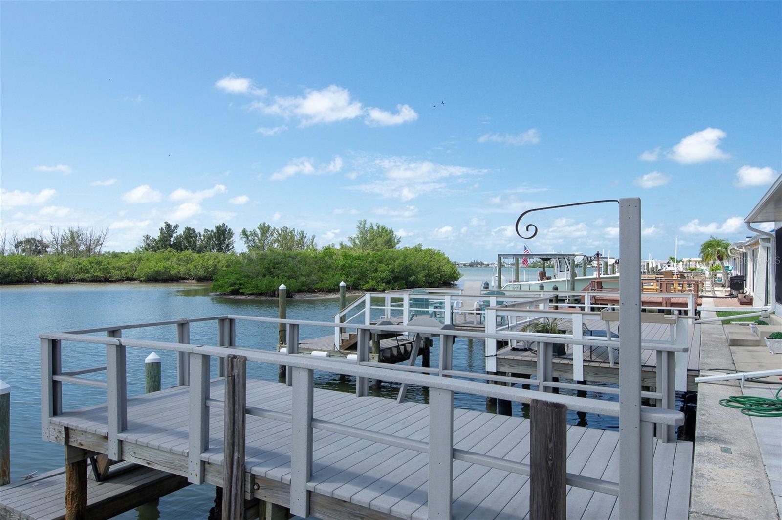 New Dock with a small craft launch! - 382 BOCA CIEGA POINT BLVD S, ST PETERSBURG