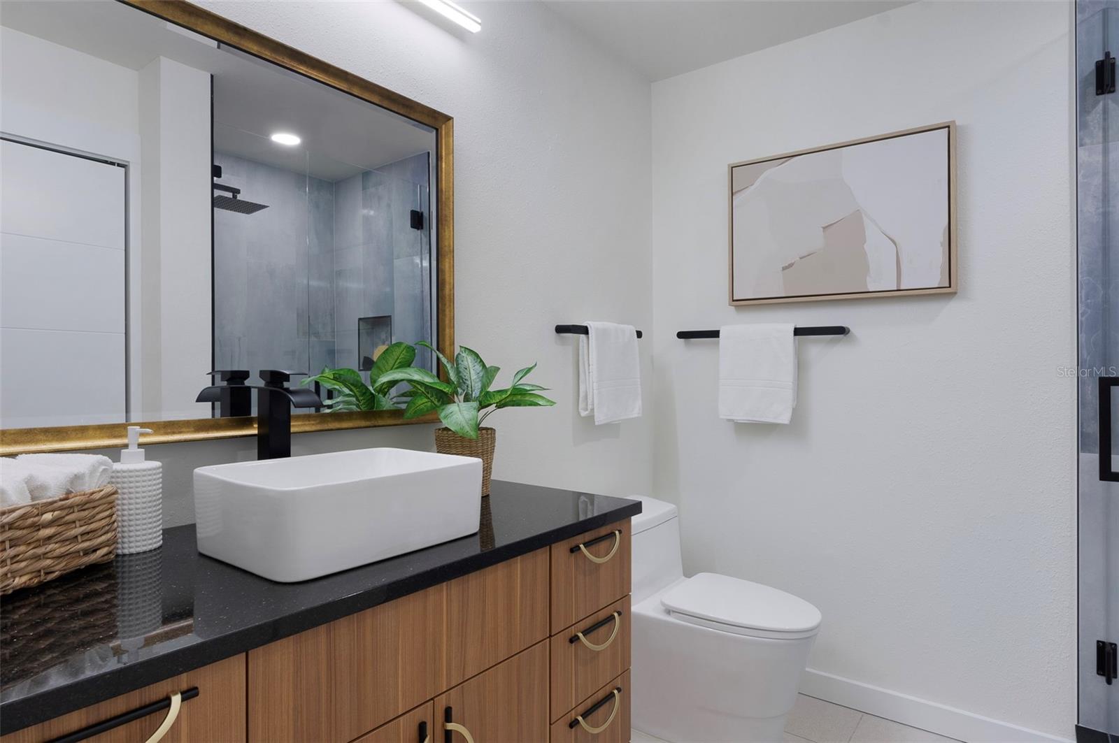 2nd bathroom hallway is private from the rest of the house. - 382 BOCA CIEGA POINT BLVD S, ST PETERSBURG