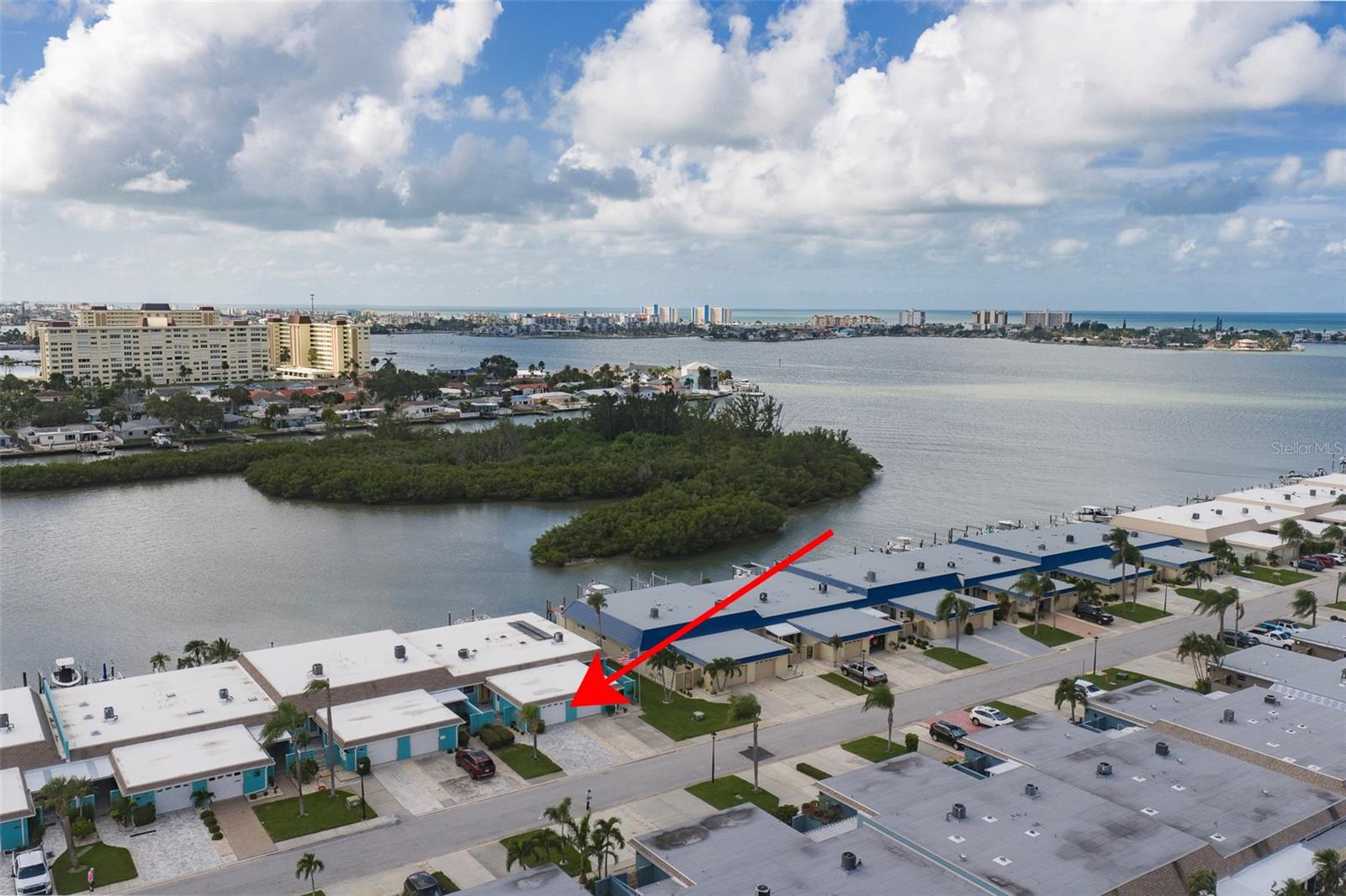 Your View, Minutes from the beaches and conveniences! - 382 BOCA CIEGA POINT BLVD S, ST PETERSBURG