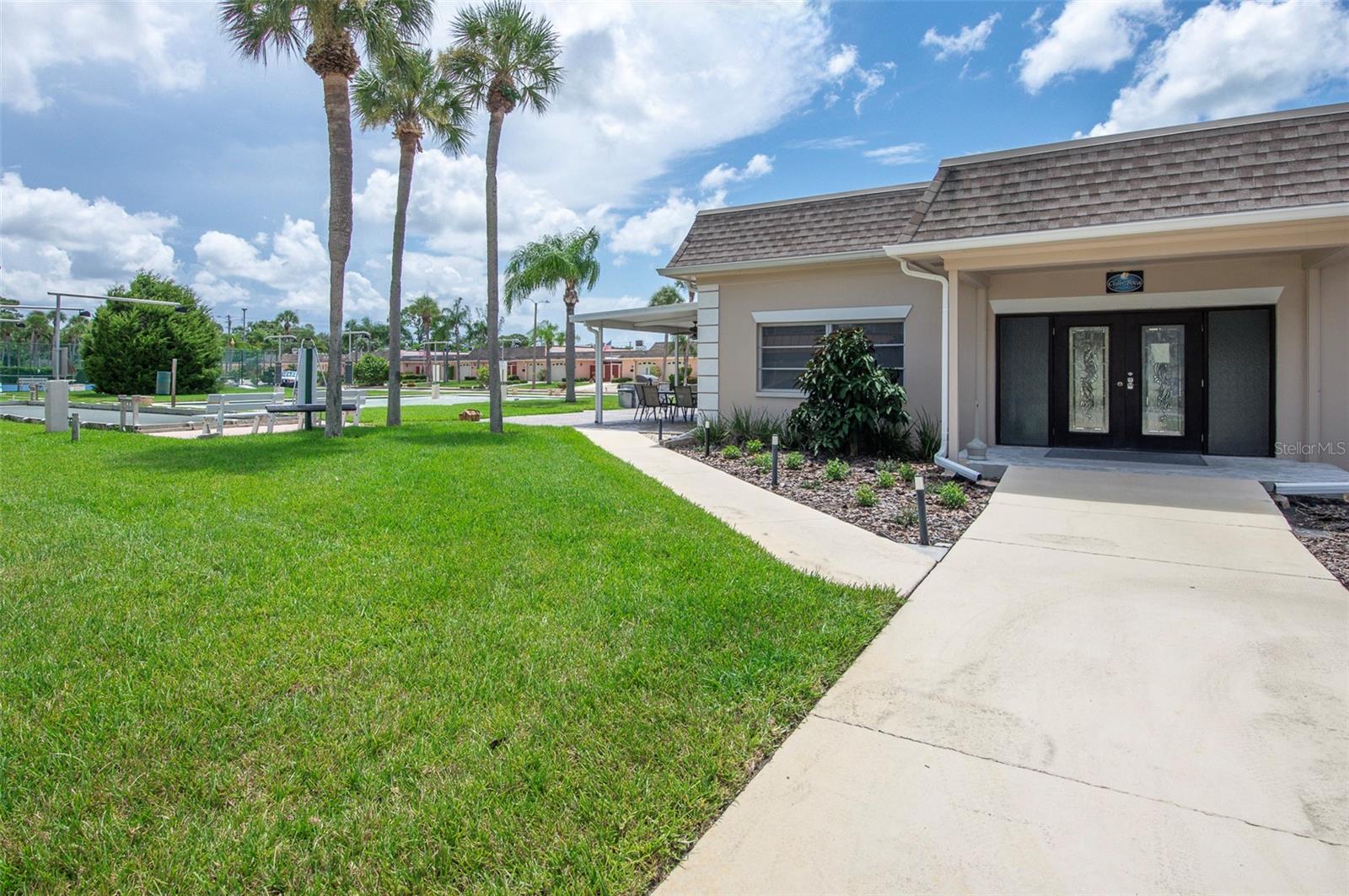 Clubhouse #1 Pool and outside activities. - 382 BOCA CIEGA POINT BLVD S, ST PETERSBURG