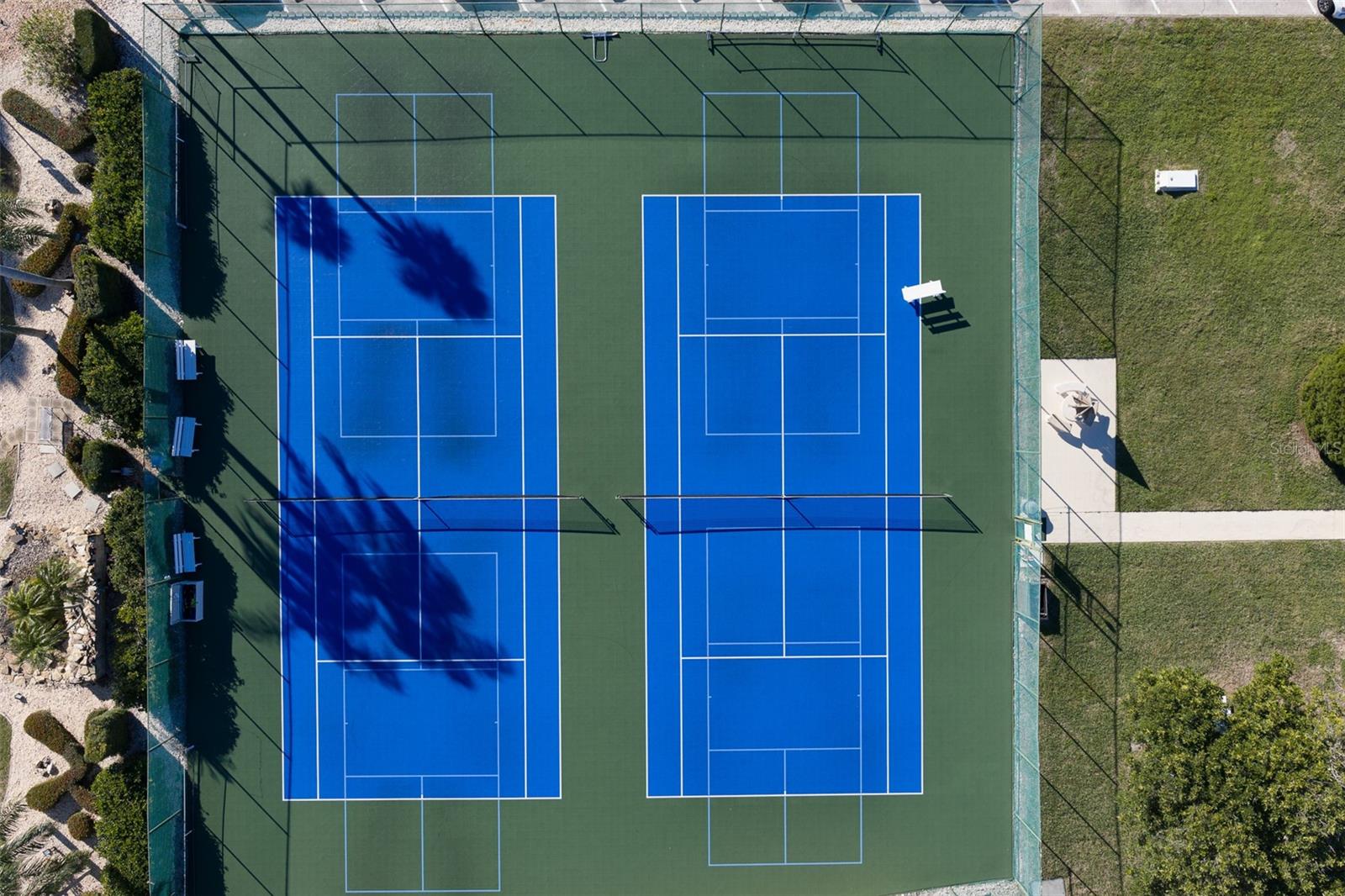 Tennis and Pickleball Courts! - 382 BOCA CIEGA POINT BLVD S, ST PETERSBURG