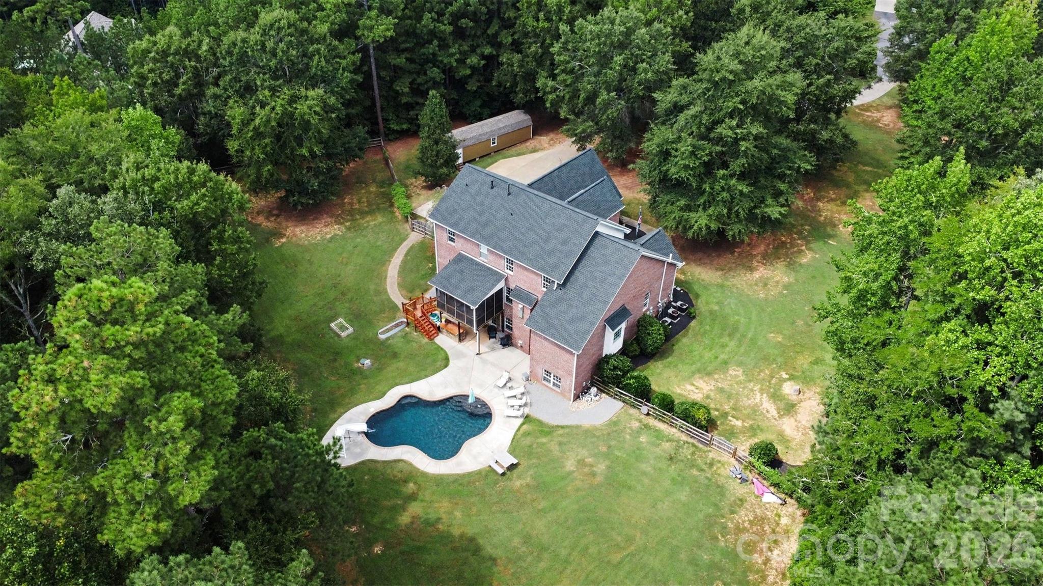 Rear aerial / land relationship - 3647 Venetian Way, York
