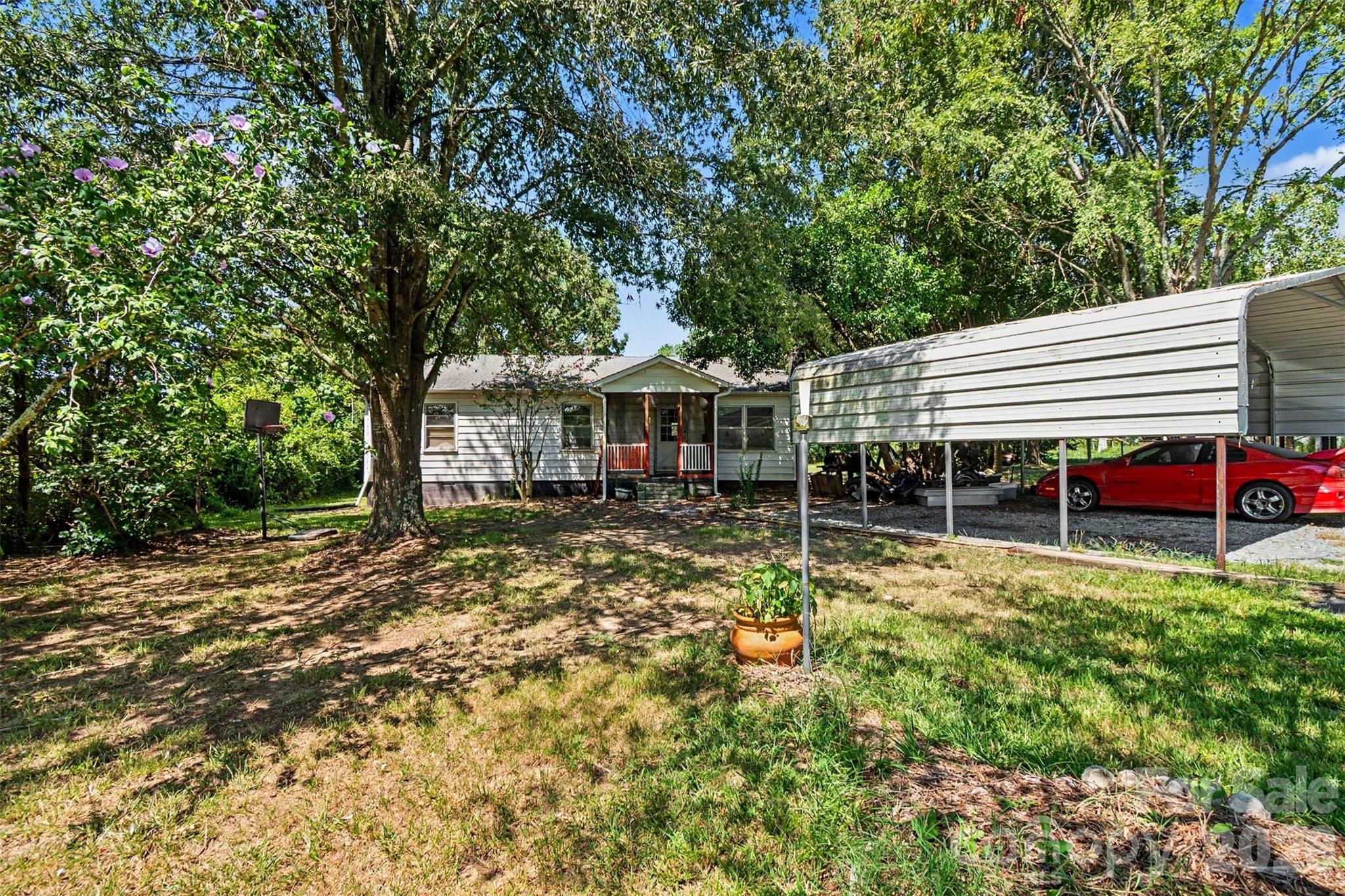 Single Family Residence at 7218 Wolf Pond Road, Monroe, photo 4 of 23