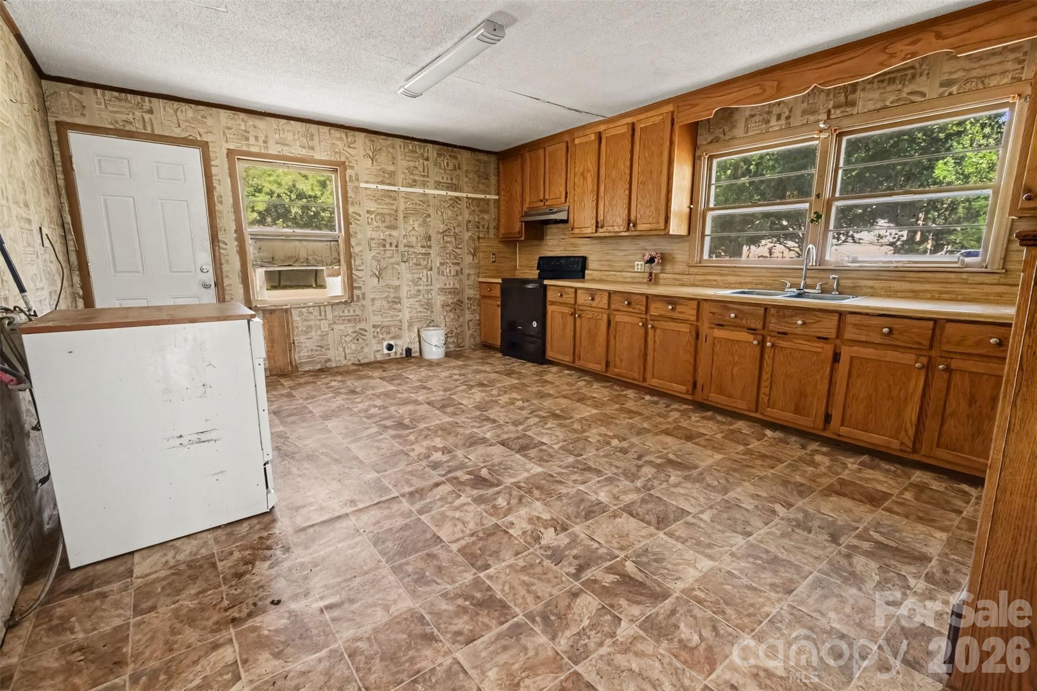Single Family Residence at 7218 Wolf Pond Road, Monroe, photo 13 of 23