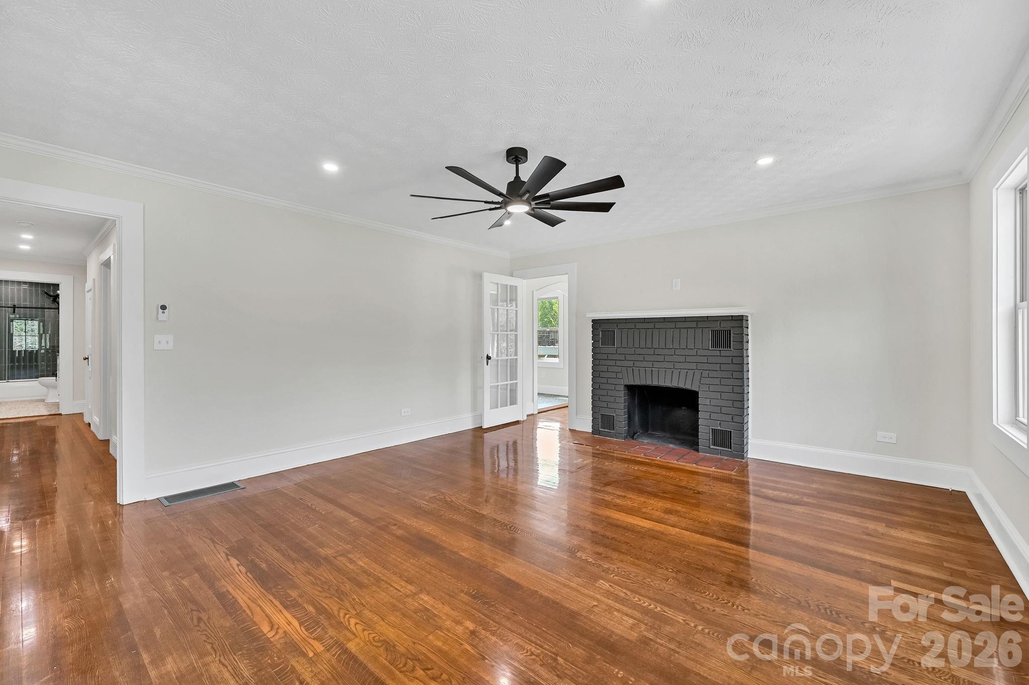 Single Family Residence at 34 Long View Drive, Burnsville, photo 6 of 48
