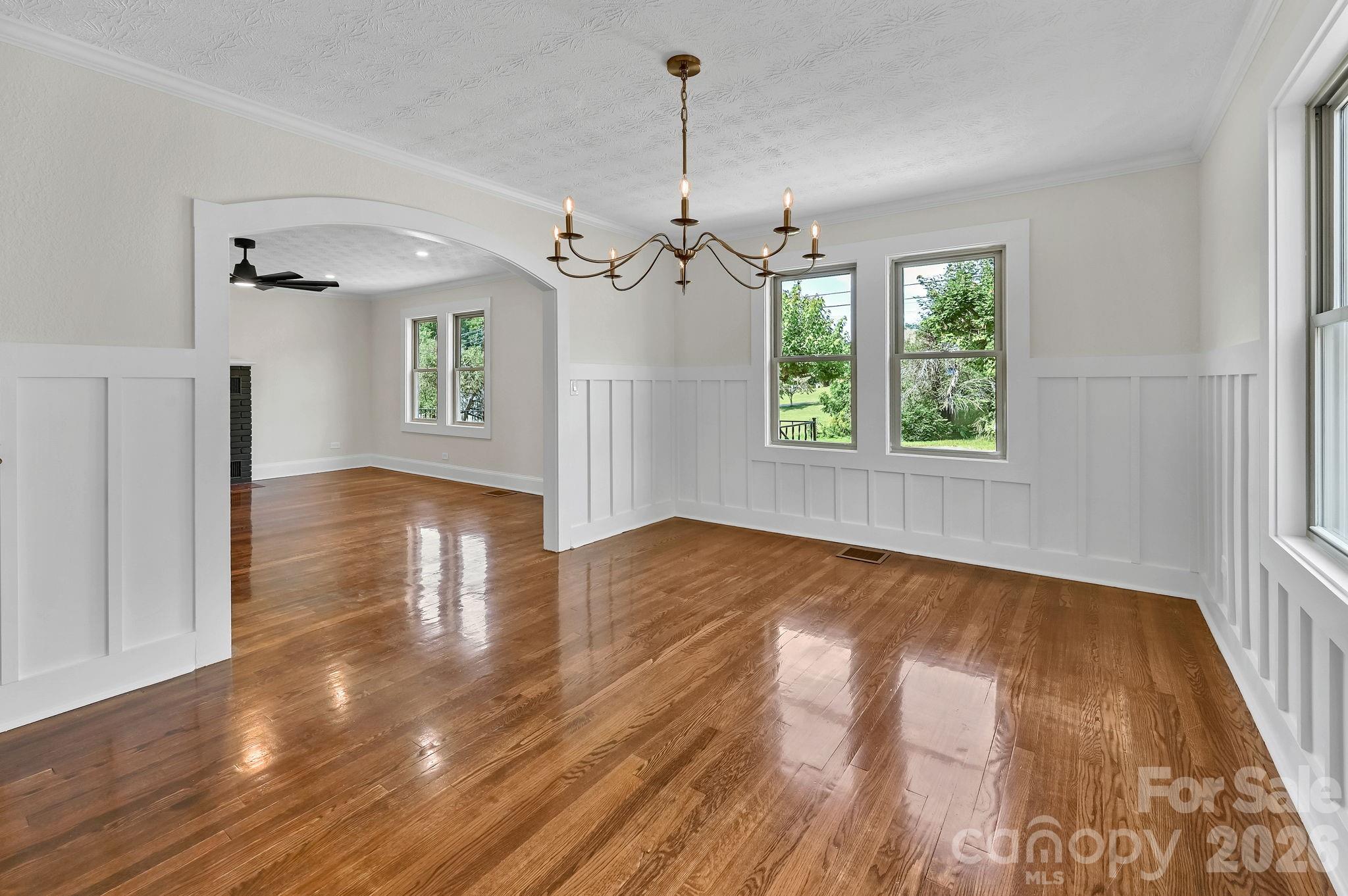 Single Family Residence at 34 Long View Drive, Burnsville, photo 7 of 48