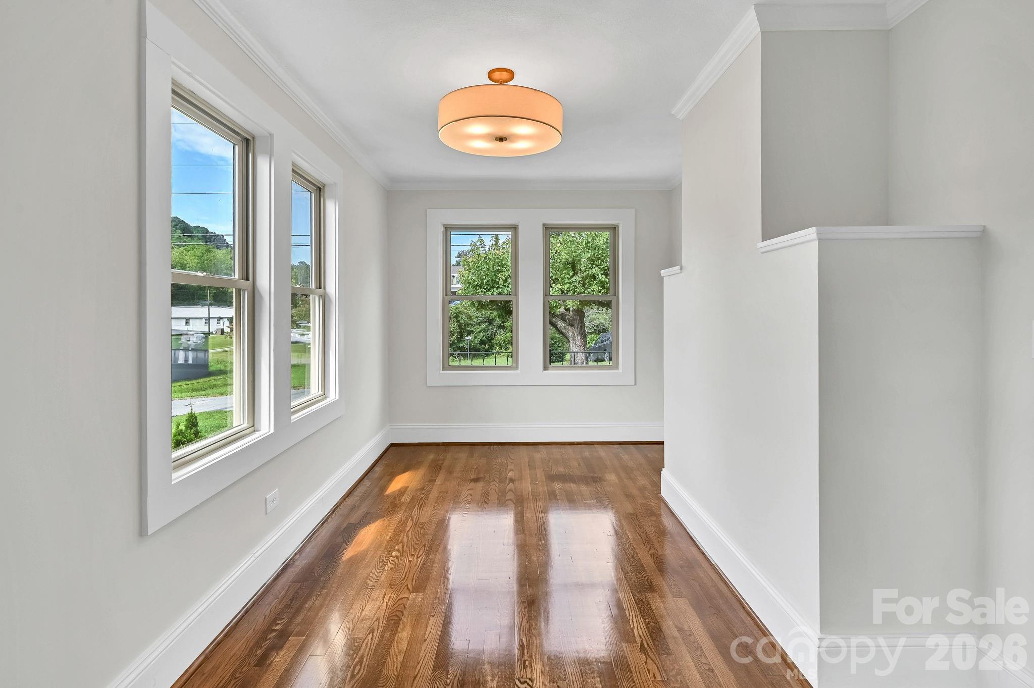 Single Family Residence at 34 Long View Drive, Burnsville, photo 11 of 48