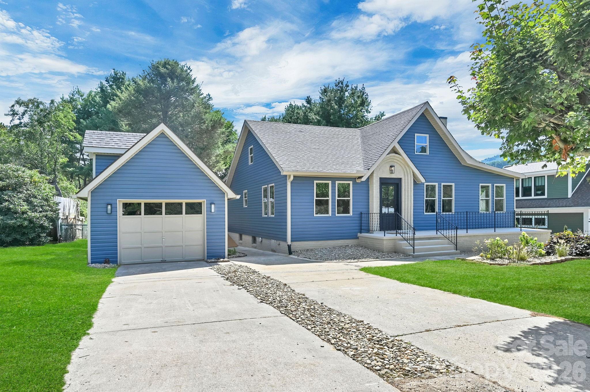 Single Family Residence at 34 Long View Drive, Burnsville, photo 46 of 48