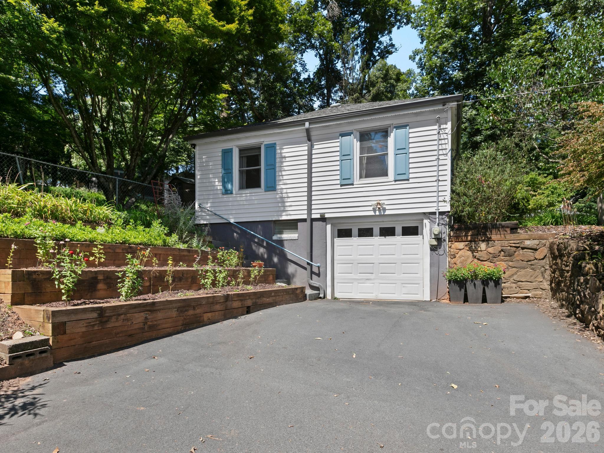 Tiered Garden with Flowering Zinnias to Welcome you Home. - 28 Arthur Road, Asheville