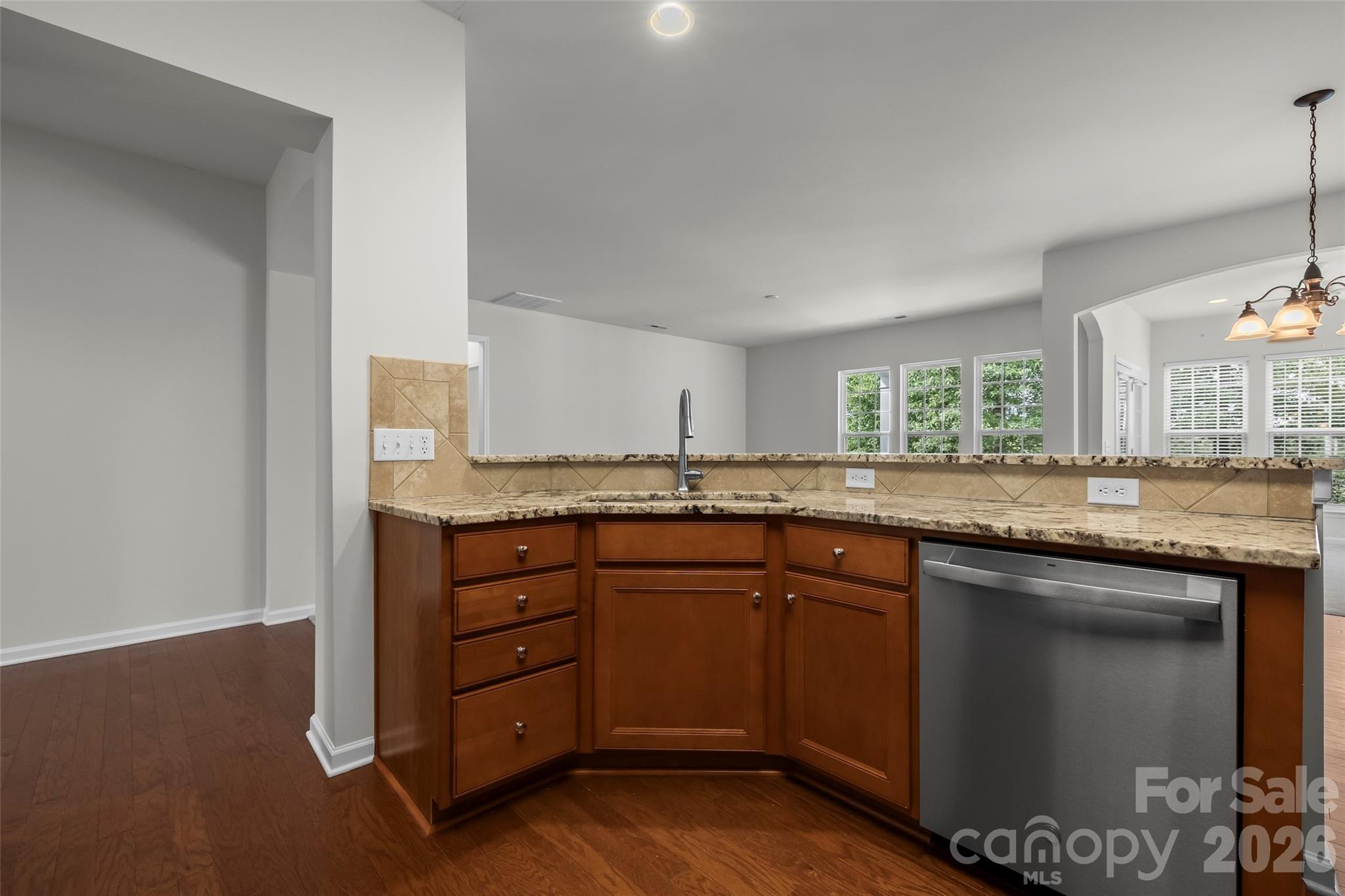 Single Family Residence at 2047 Kennedy Drive, Fort Mill, photo 9 of 45
