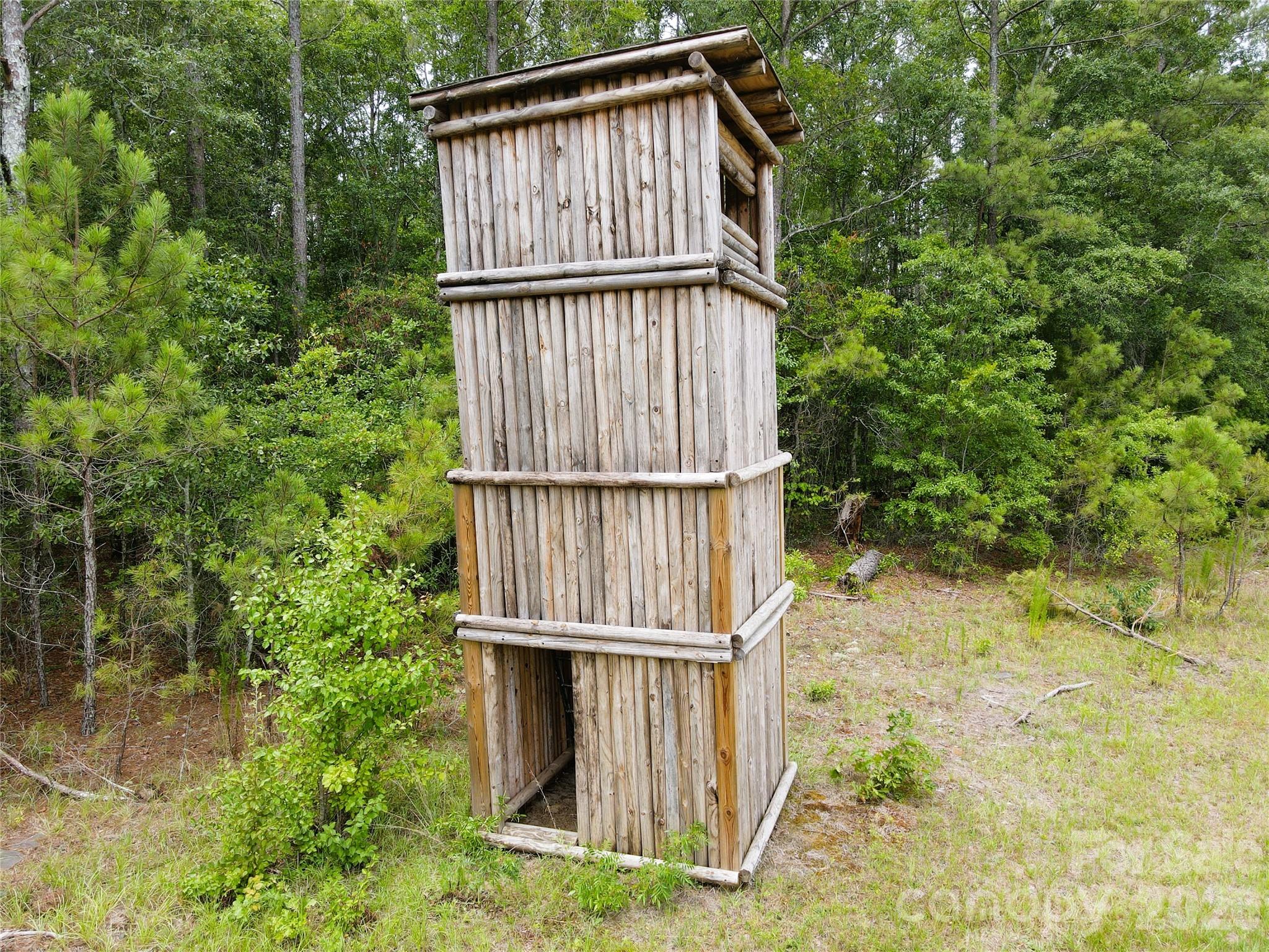 Elevated box blind - 01 Old Cheraw Highway, Rockingham
