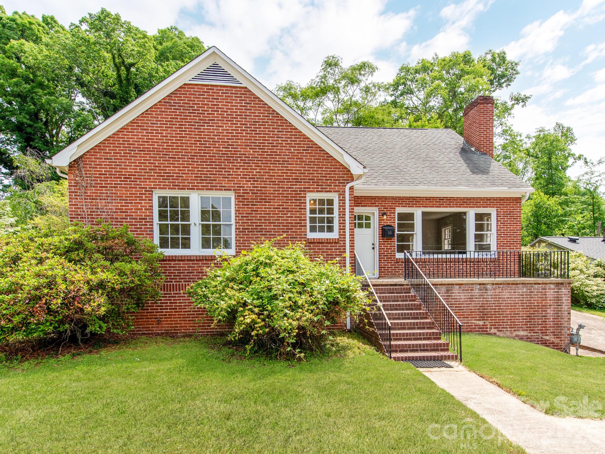 Single Family Residence at 113 Falls Street, Morganton, photo 3 of 33