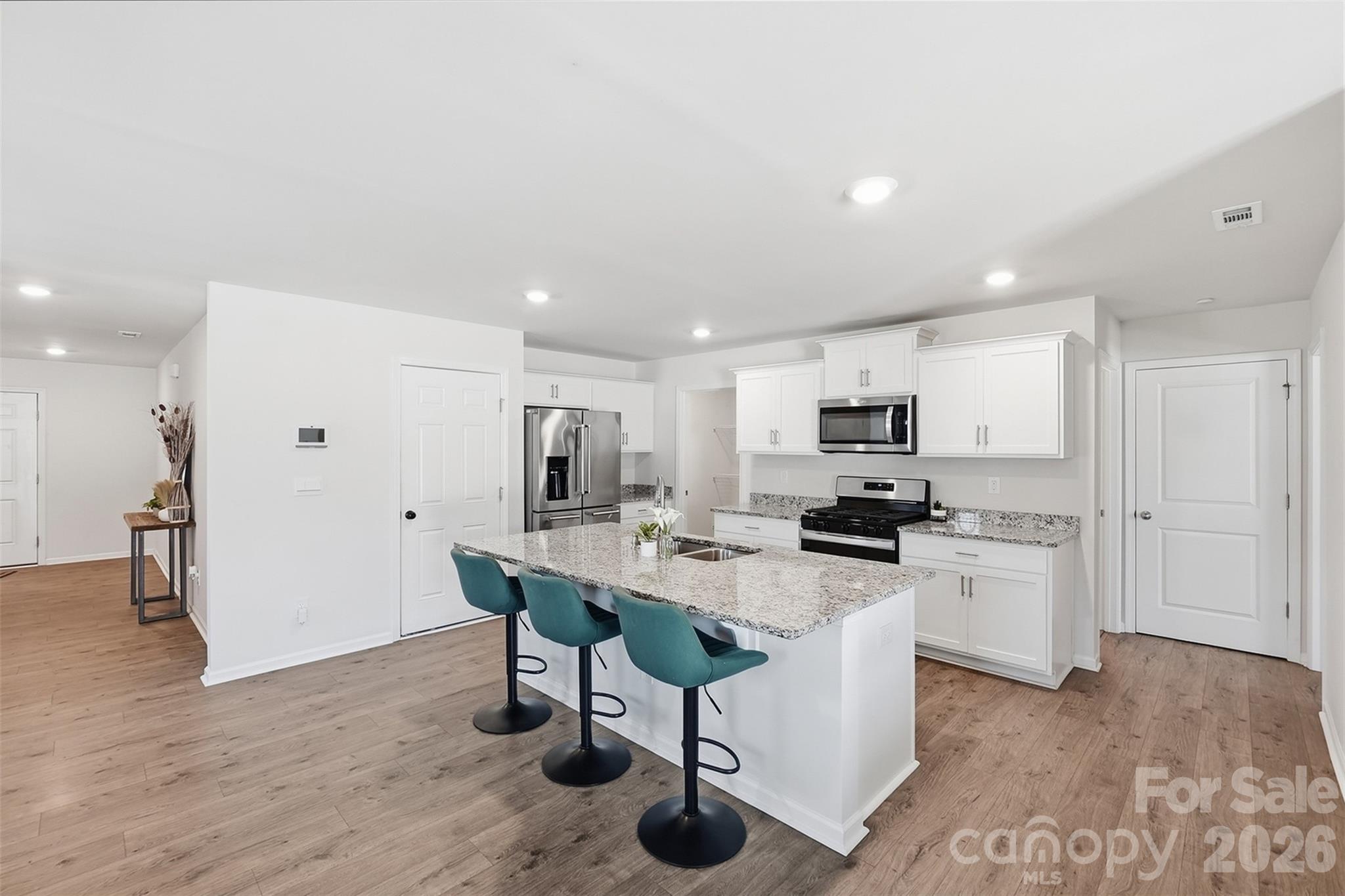 Single Family Residence at 2141 Redstone Drive, York, photo 5 of 37