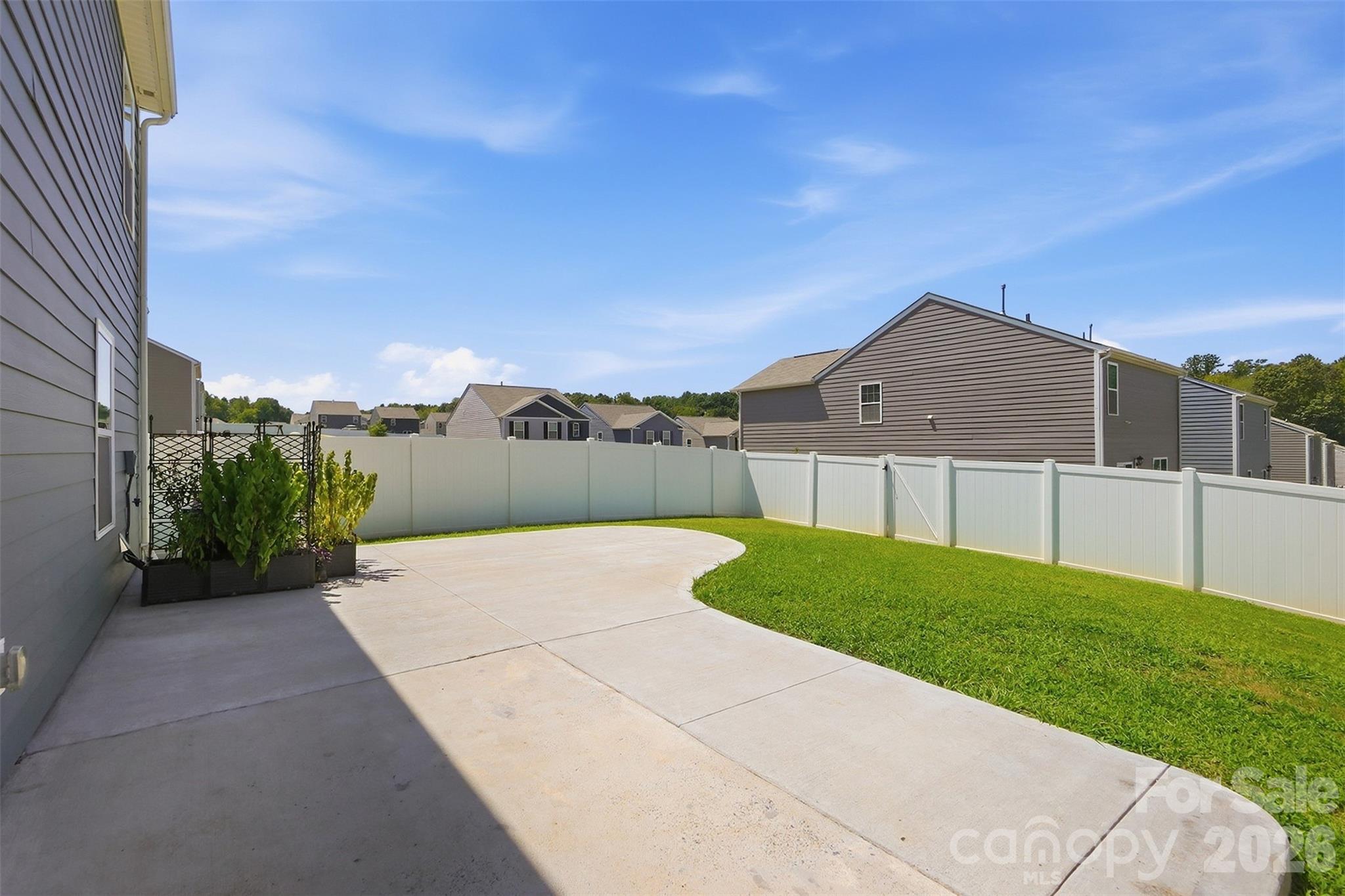 Single Family Residence at 2141 Redstone Drive, York, photo 34 of 37