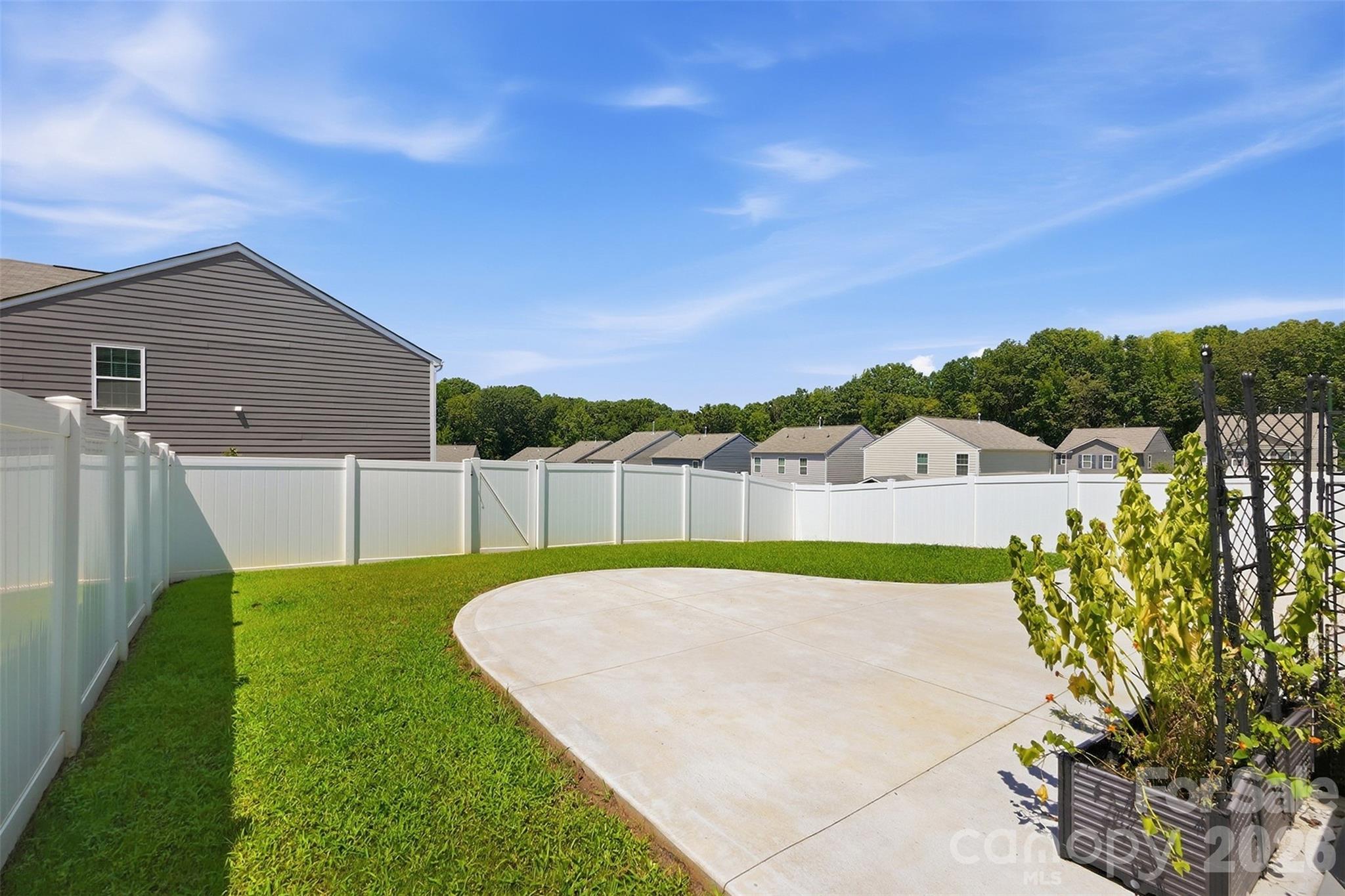 Single Family Residence at 2141 Redstone Drive, York, photo 35 of 37
