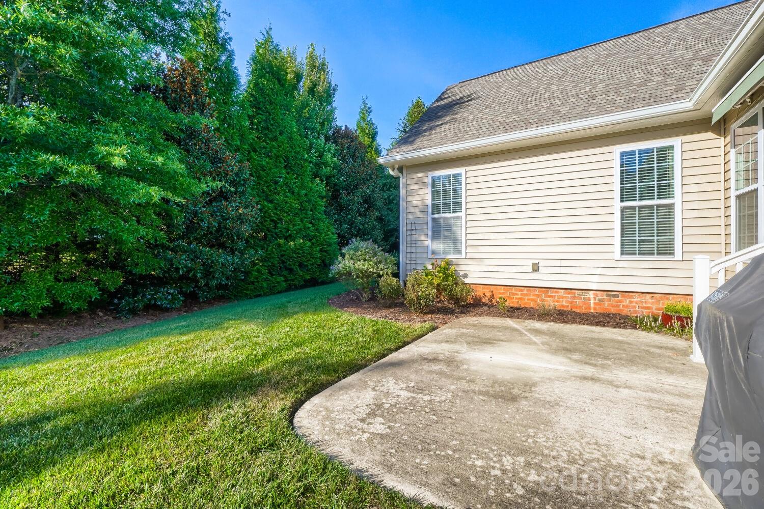 Single Family Residence at 18311 Glenealy Drive, Cornelius, photo 27 of 40