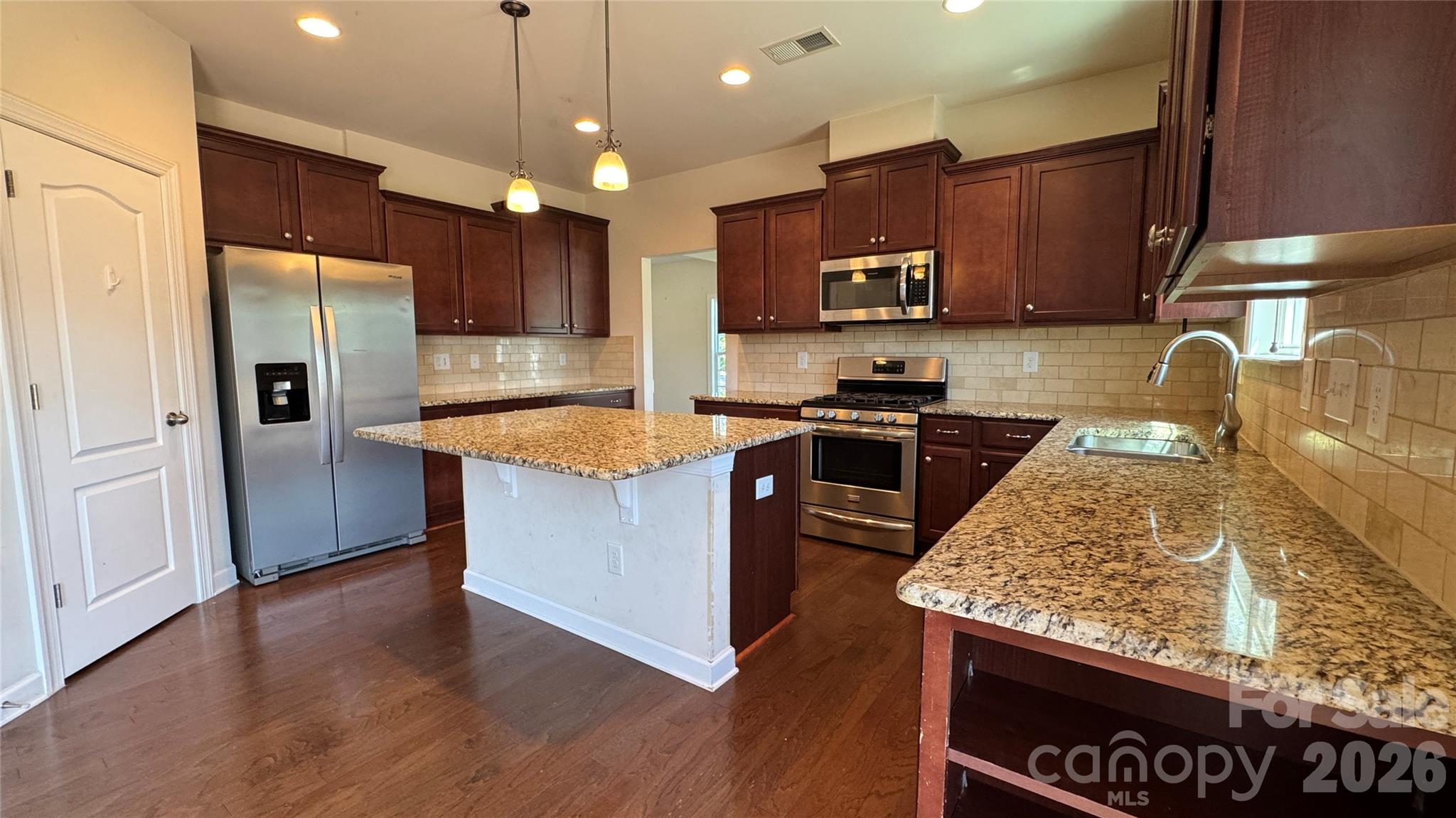 Single Family Residence at 2082 Feldspar Drive, Davidson, photo 2 of 34