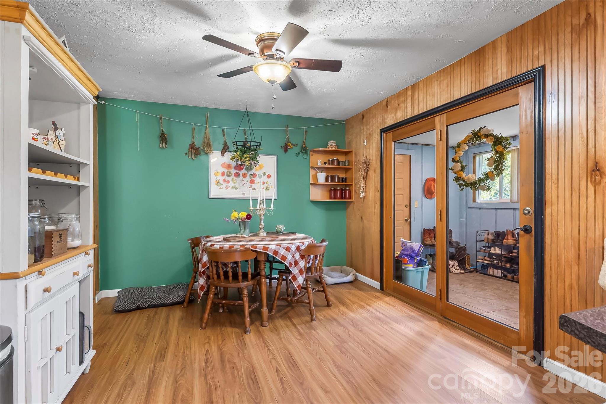 Single Family Residence at 312 Hidden Valley Circle, Canton, photo 14 of 34