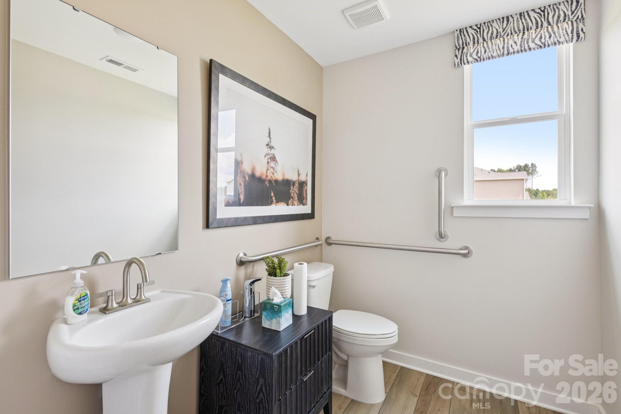 Single Family Residence at 10021 Cannon Vista Lane, Kannapolis, photo 11 of 24