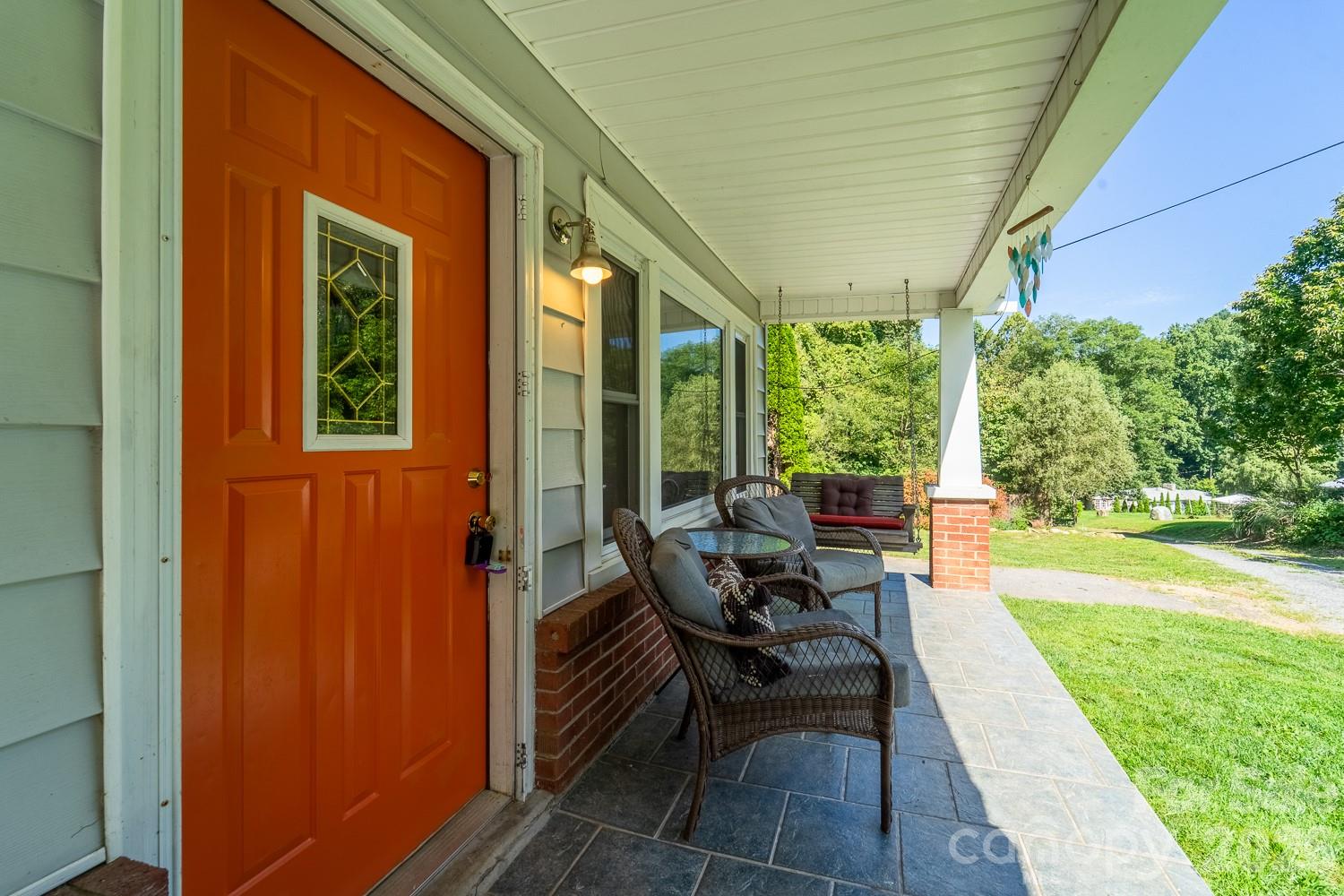 Single Family Residence at 80 Nature Lane, Waynesville, photo 6 of 33