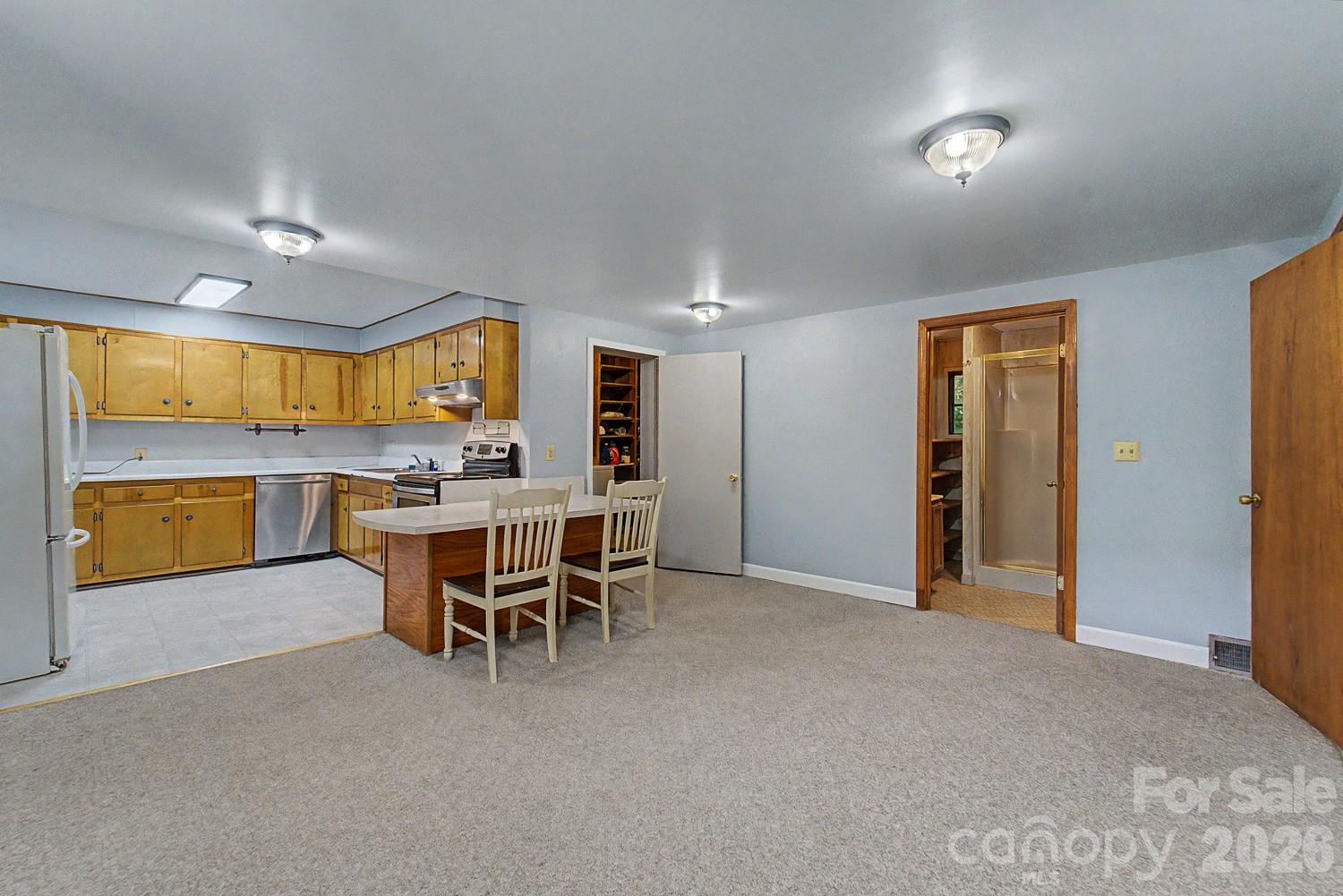 Single Family Residence at 80 Nature Lane, Waynesville, photo 12 of 33
