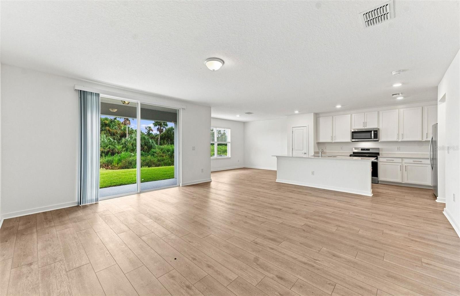 Open Concept Home Design - 9877 TRELLIS VINE WAY, PARRISH