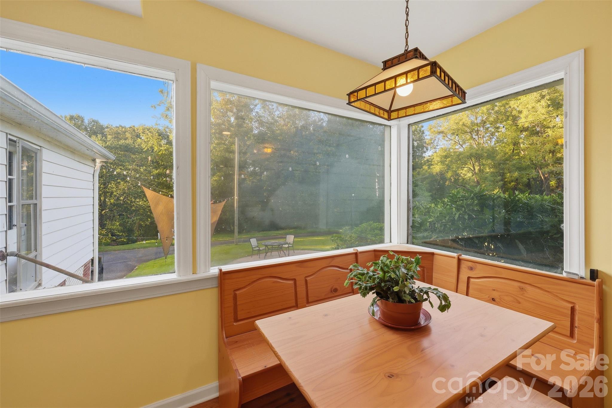 Single Family Residence at 2386 Liledoun Road, Taylorsville, photo 18 of 48
