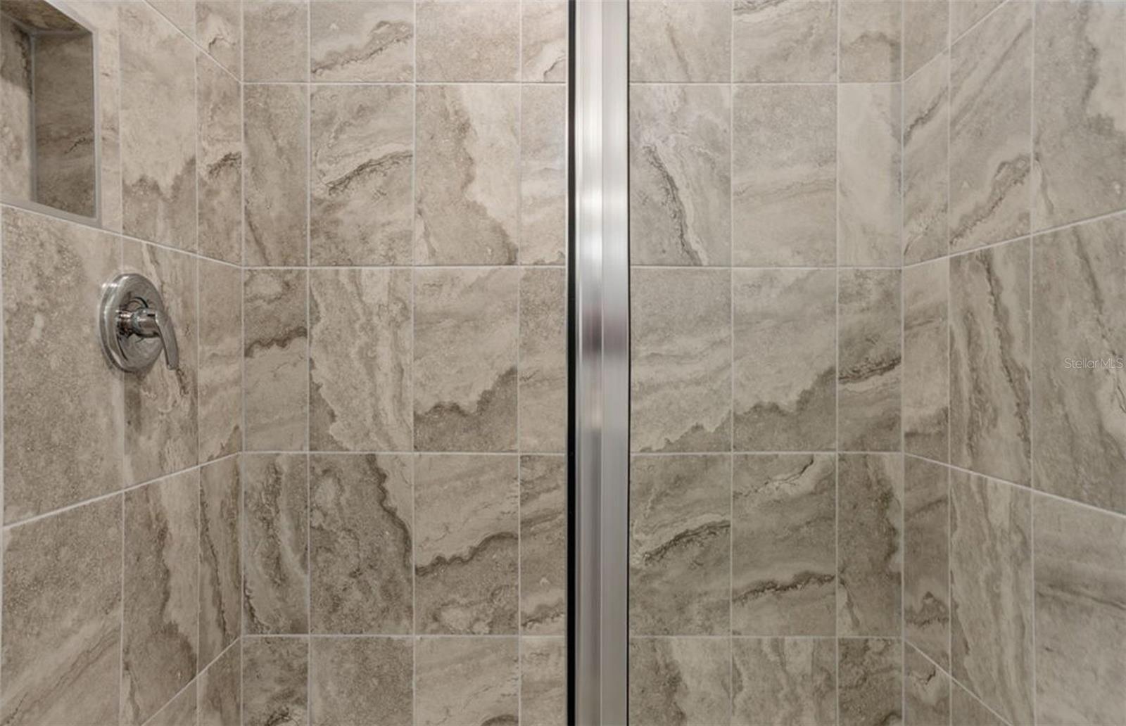 Owner's Walk-in Shower - 9885 TRELLIS VINE WAY, PARRISH
