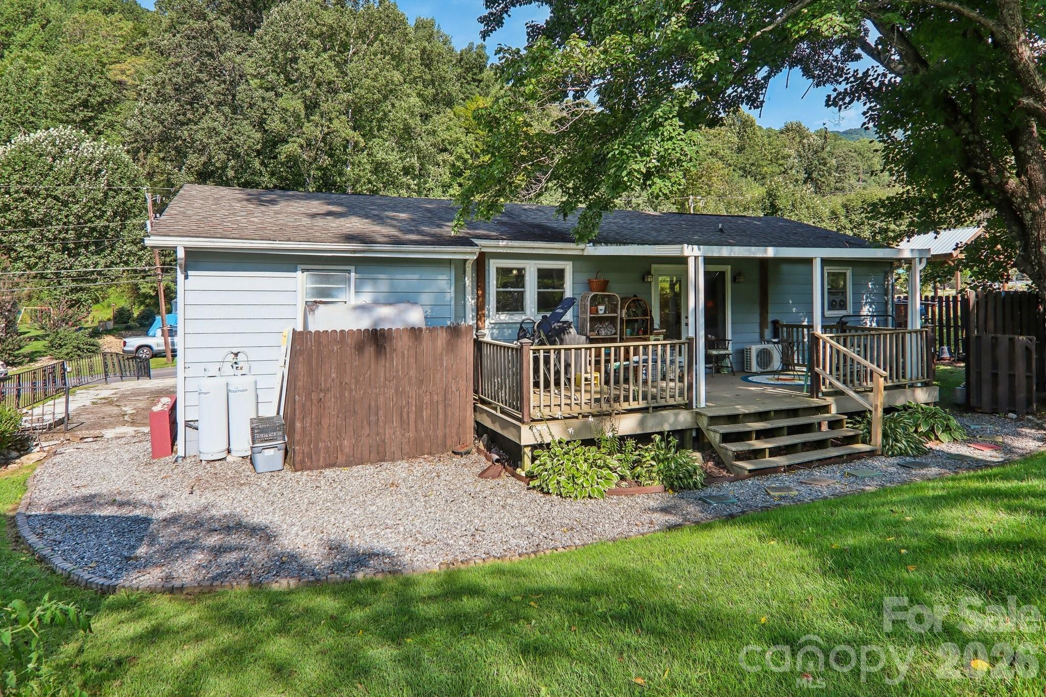 Single Family Residence at 550 Lickstone Road, Waynesville, photo 30 of 47