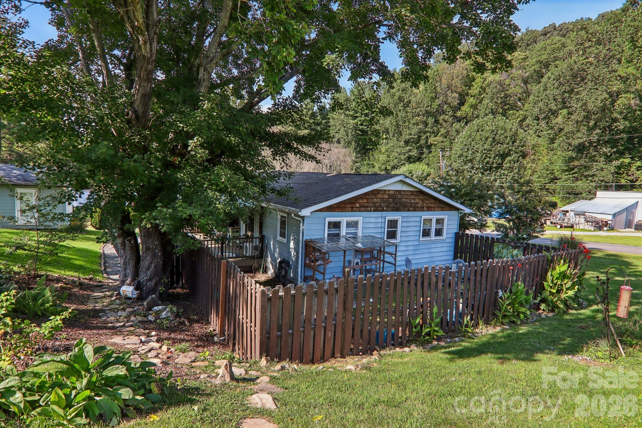 Single Family Residence at 550 Lickstone Road, Waynesville, photo 31 of 47
