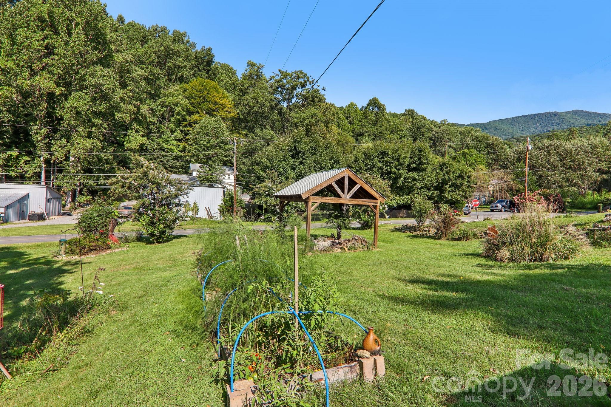 Single Family Residence at 550 Lickstone Road, Waynesville, photo 36 of 47