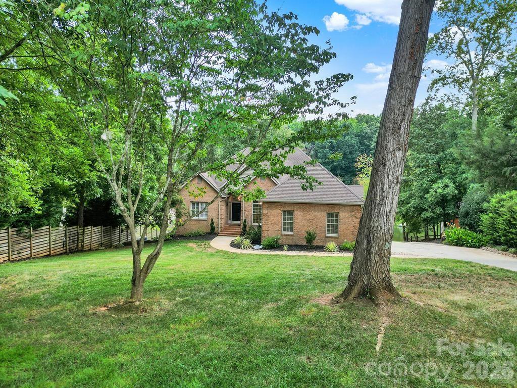 Single Family Residence at 388 Ponderosa Circle, Mooresville, photo 39 of 41