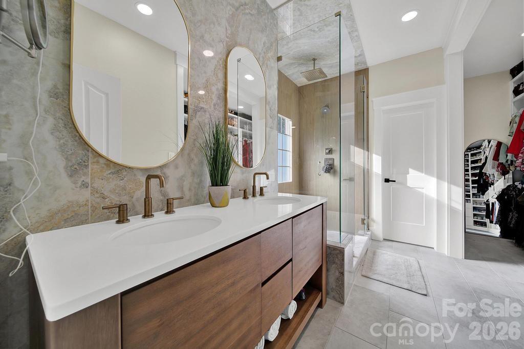 Single Family Residence at 388 Ponderosa Circle, Mooresville, photo 13 of 41