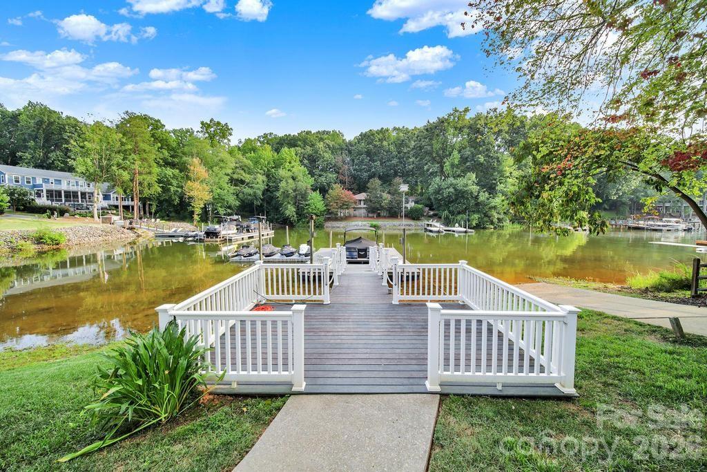 Single Family Residence at 388 Ponderosa Circle, Mooresville, photo 36 of 41