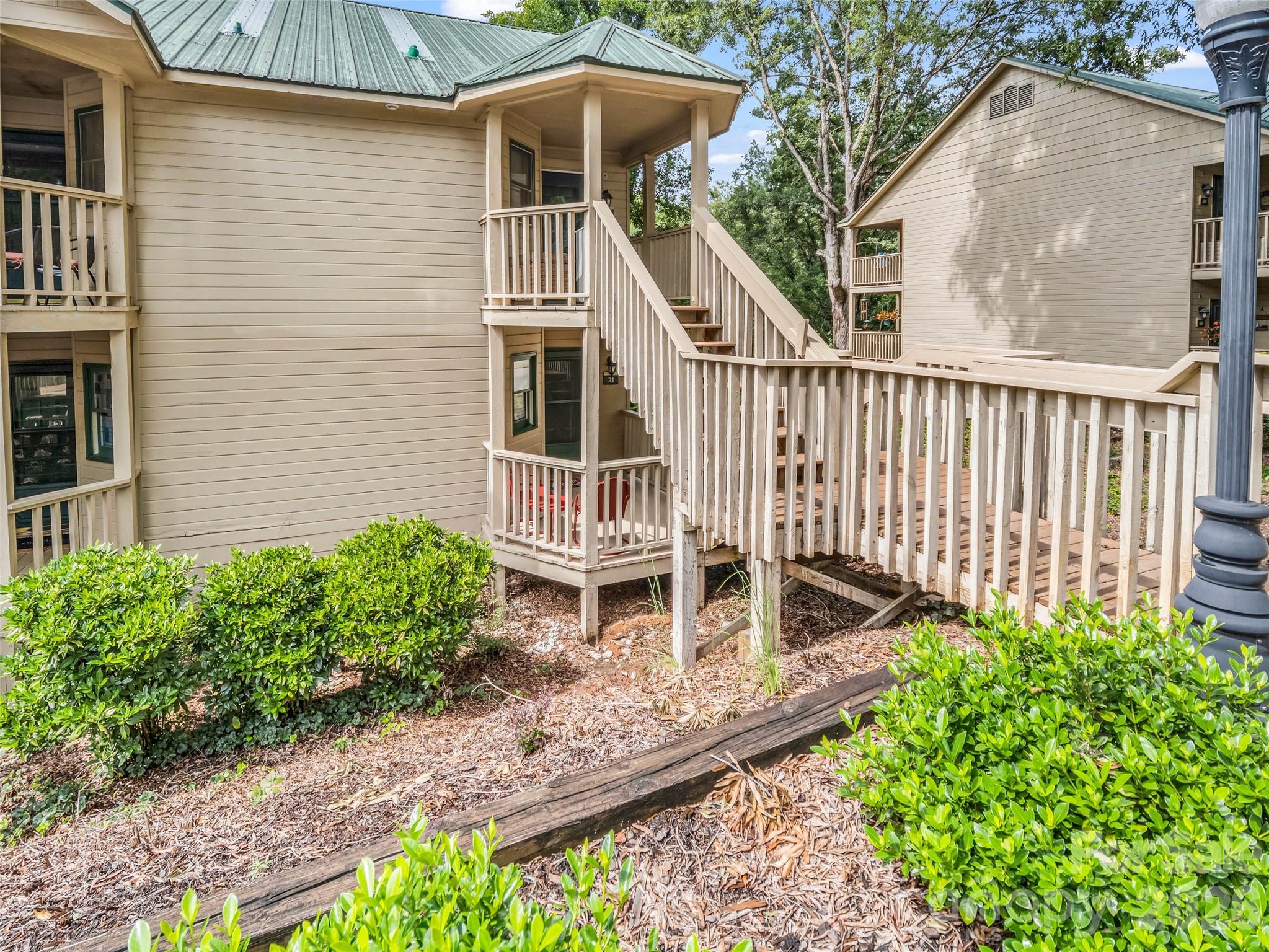 Condominium at 160 Whitney Boulevard, Lake Lure, photo 3 of 25