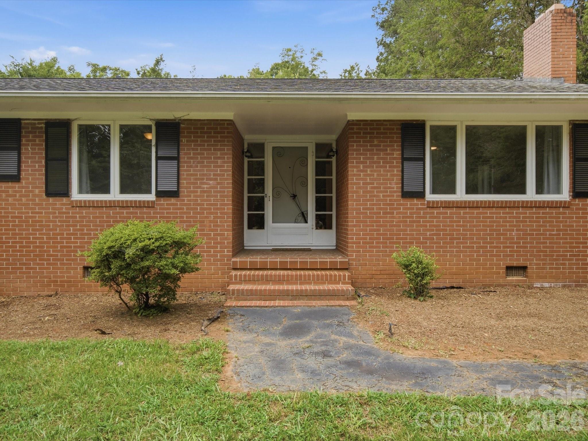 Single Family Residence at 2311 E Innes Street, Salisbury, photo 5 of 48