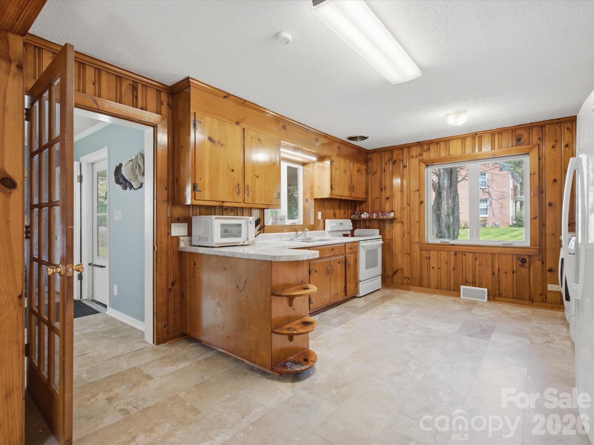 Single Family Residence at 2311 E Innes Street, Salisbury, photo 14 of 48