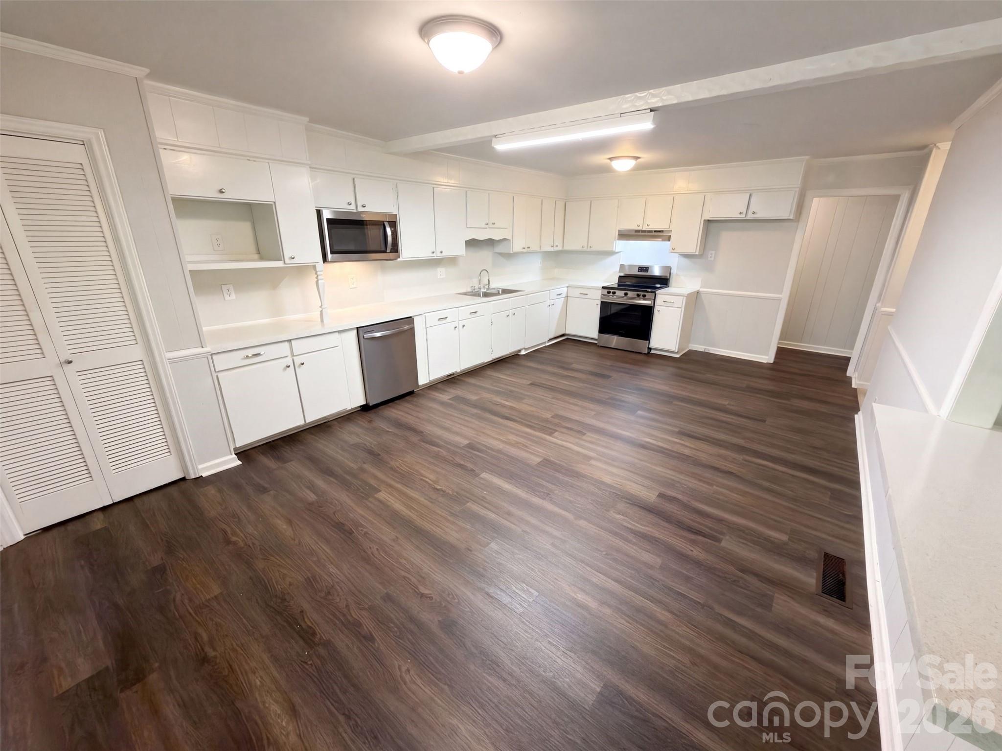 Single Family Residence at 1018 Wade Rorie Road, Wingate, photo 2 of 17