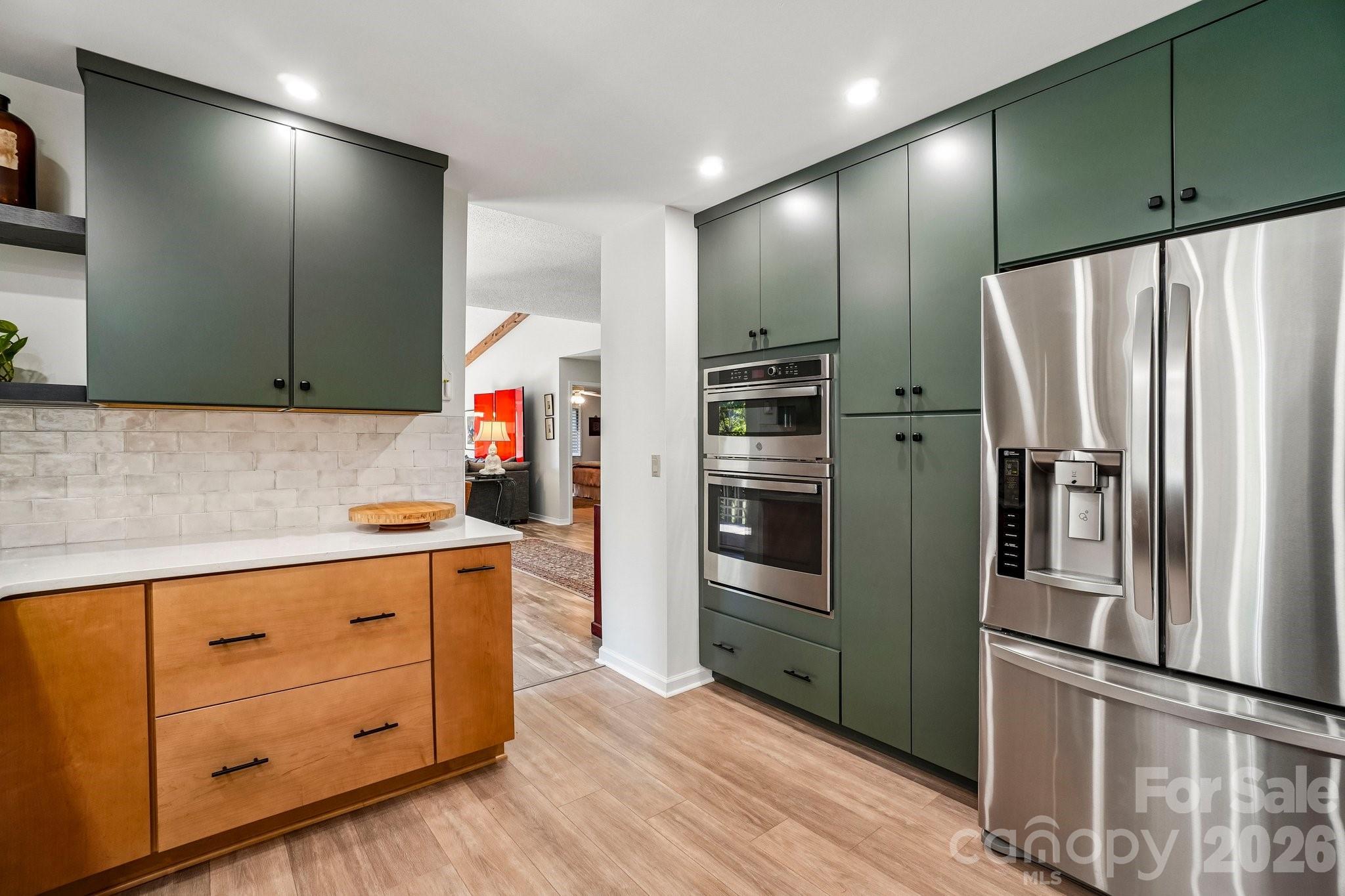 Condominium at 15 Stony Ridge, Asheville, photo 9 of 37