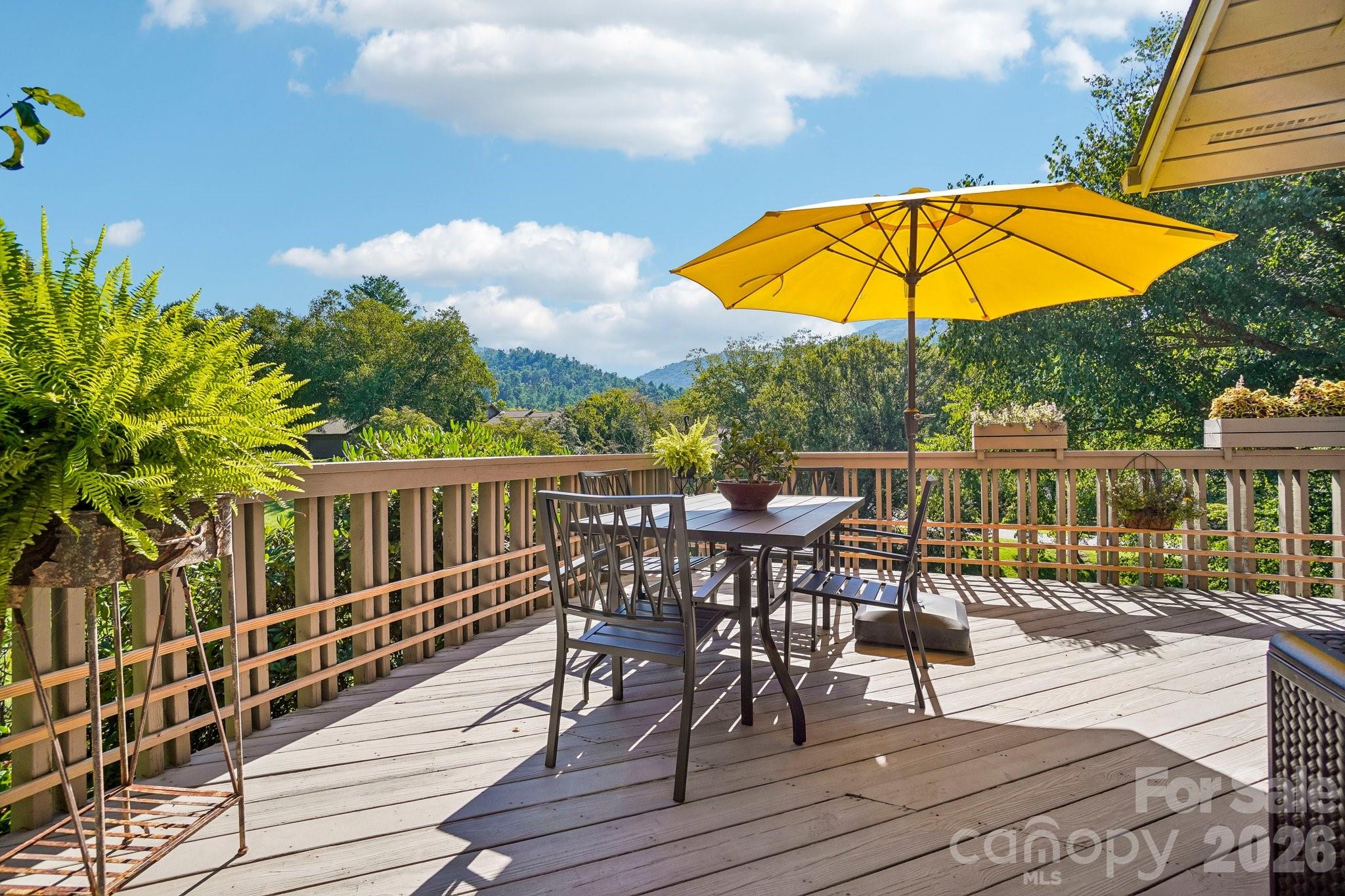 Condominium at 15 Stony Ridge, Asheville, photo 26 of 37