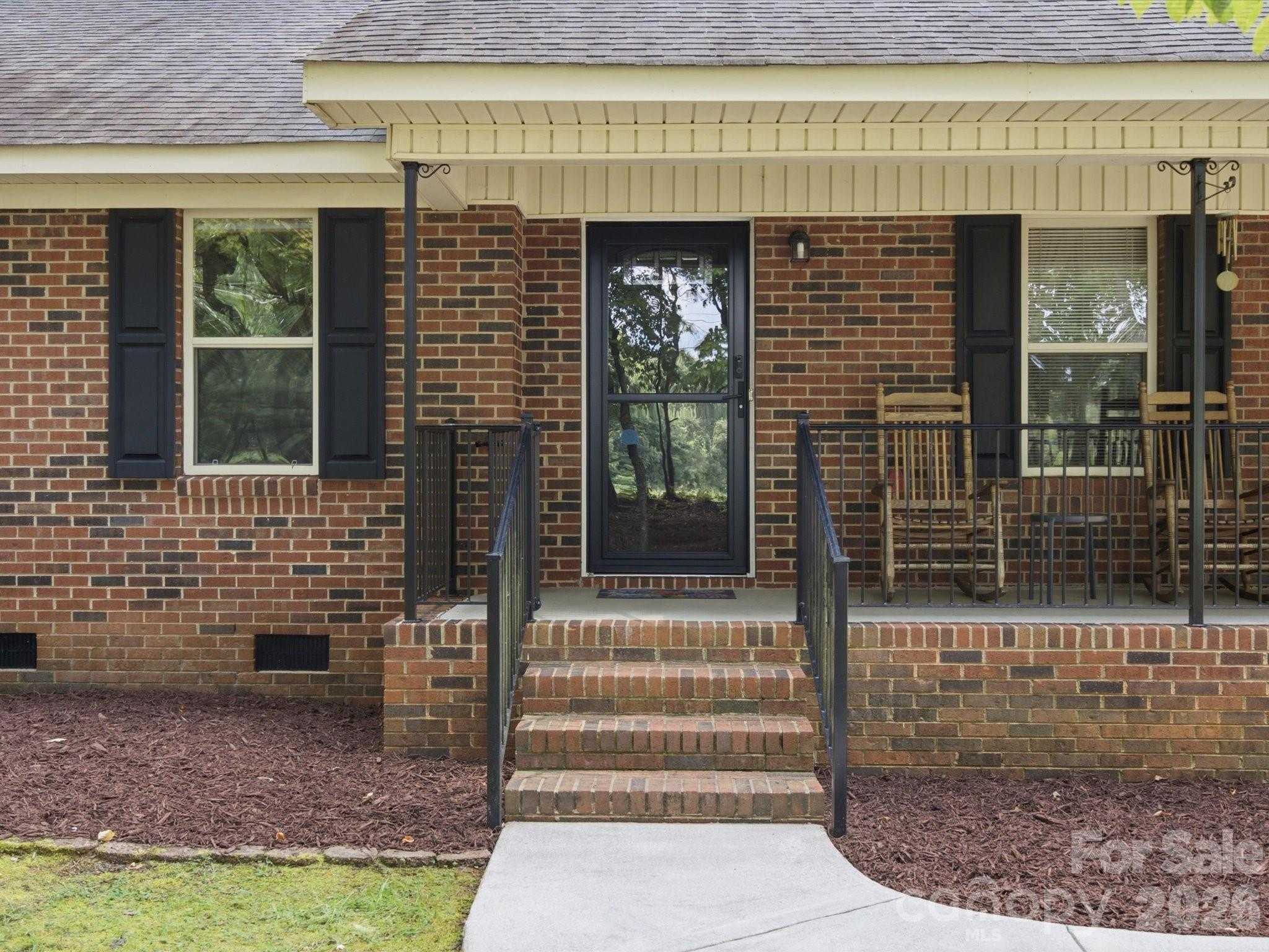 Single Family Residence at 155 S Grandview Road, Clover, photo 11 of 48