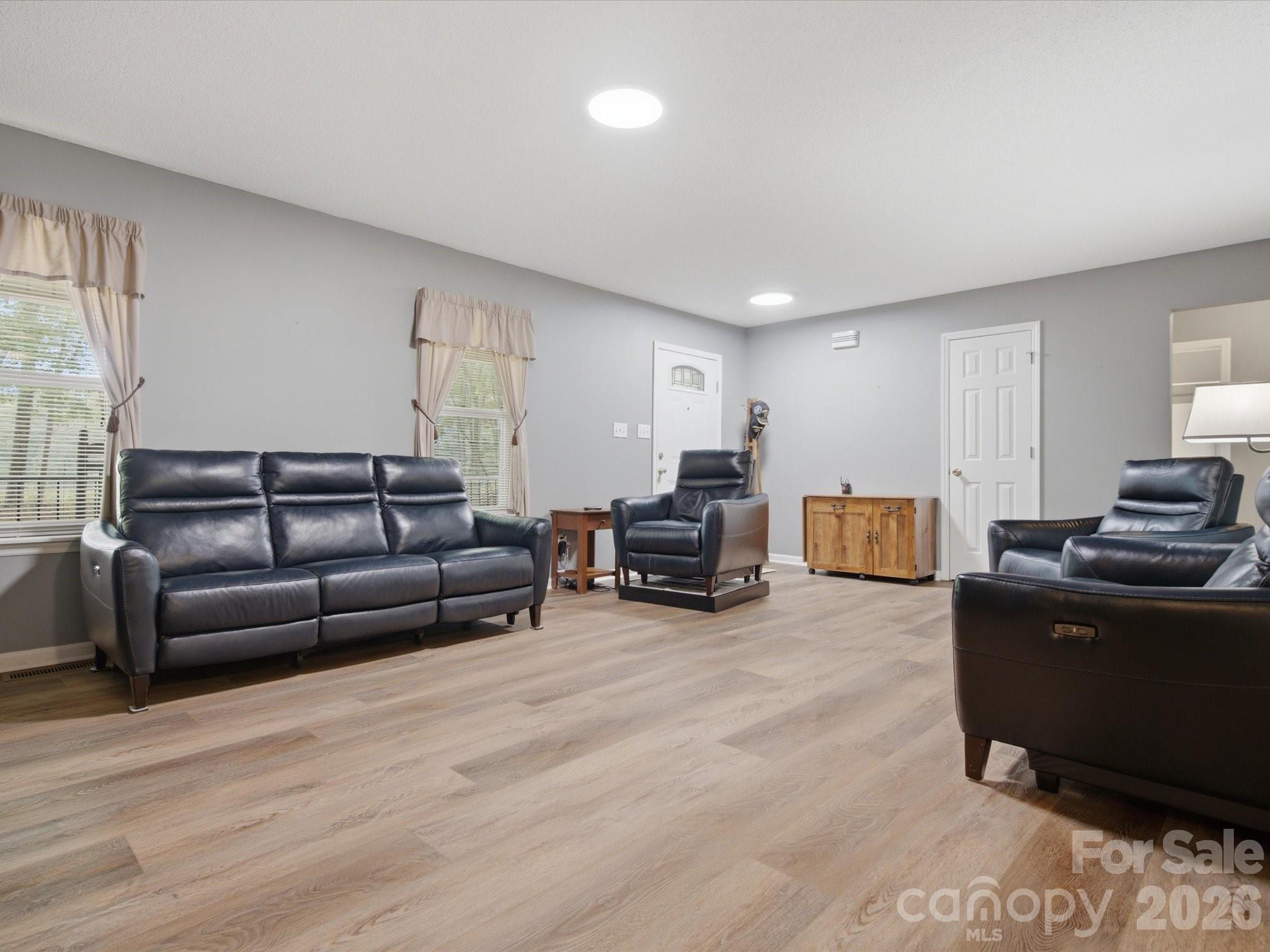 Single Family Residence at 155 S Grandview Road, Clover, photo 3 of 48