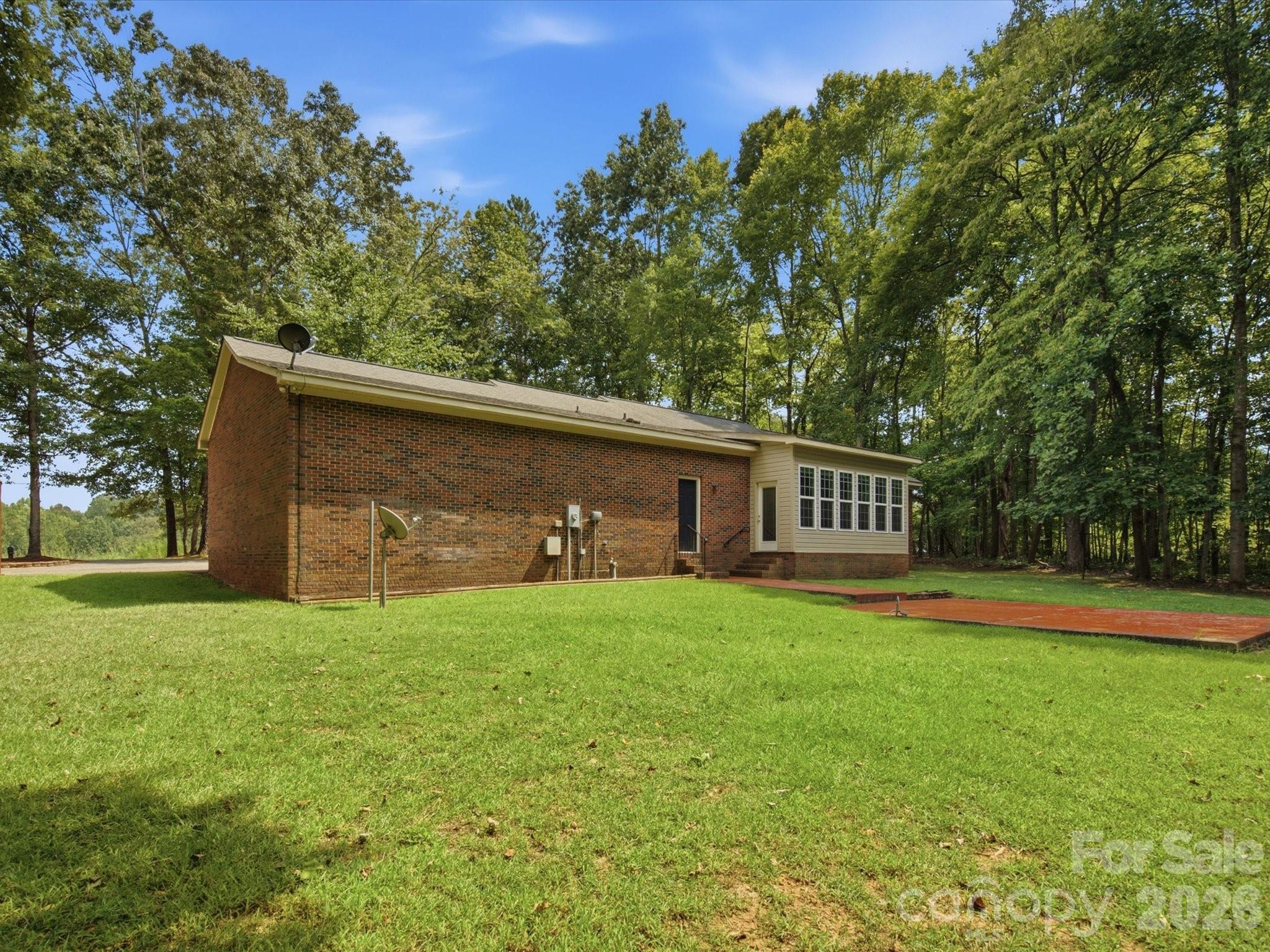 Single Family Residence at 155 S Grandview Road, Clover, photo 31 of 48