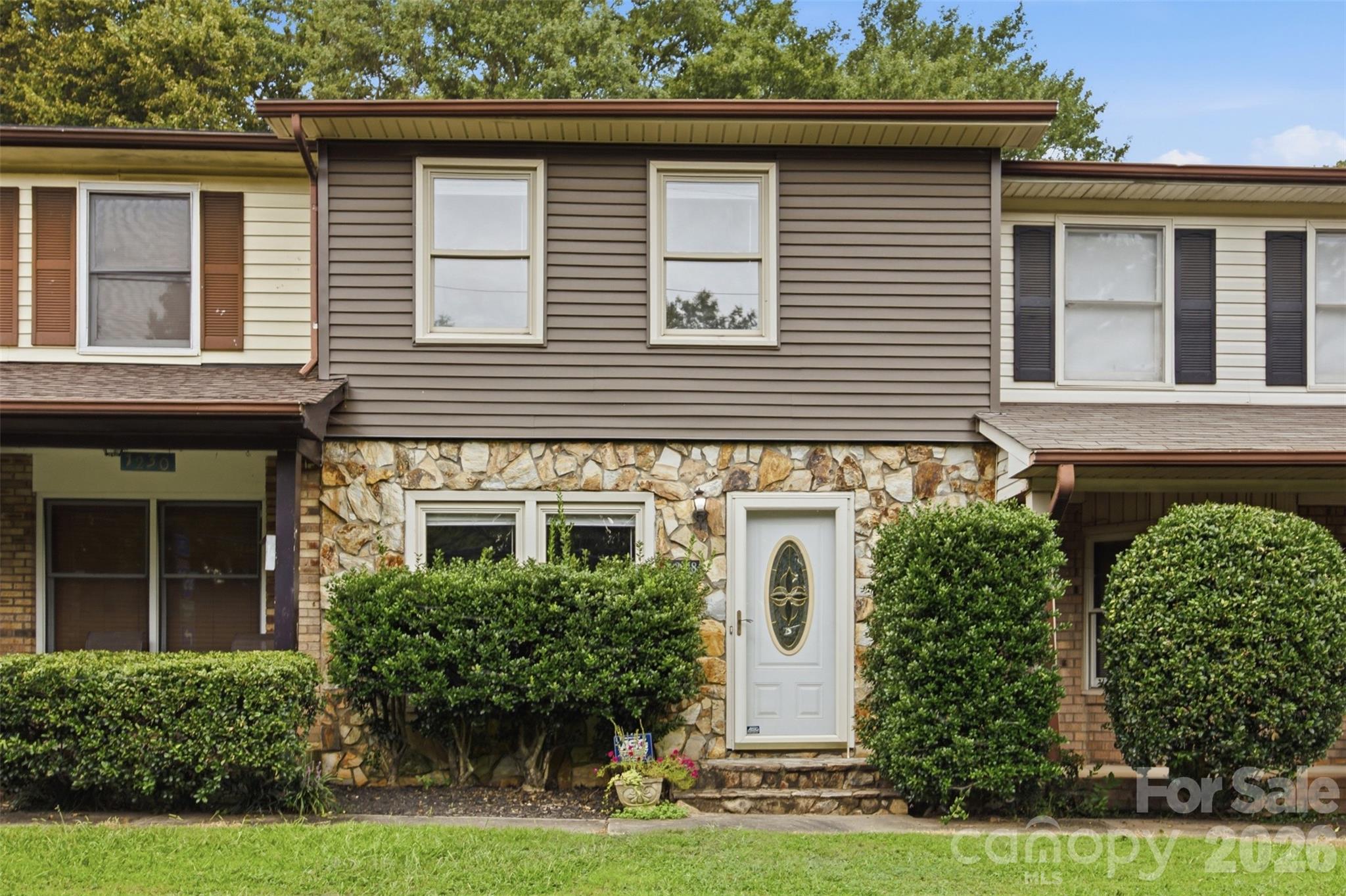Townhouse at 1228 Oakwood Avenue, Kannapolis, photo 2 of 29