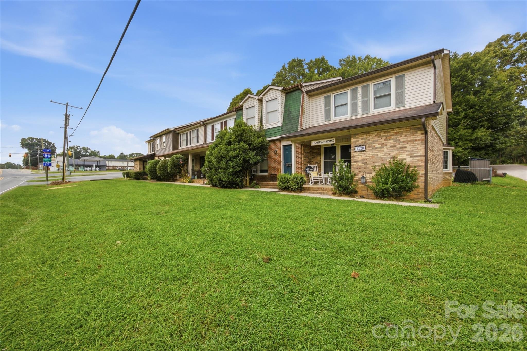 Townhouse at 1228 Oakwood Avenue, Kannapolis, photo 3 of 29