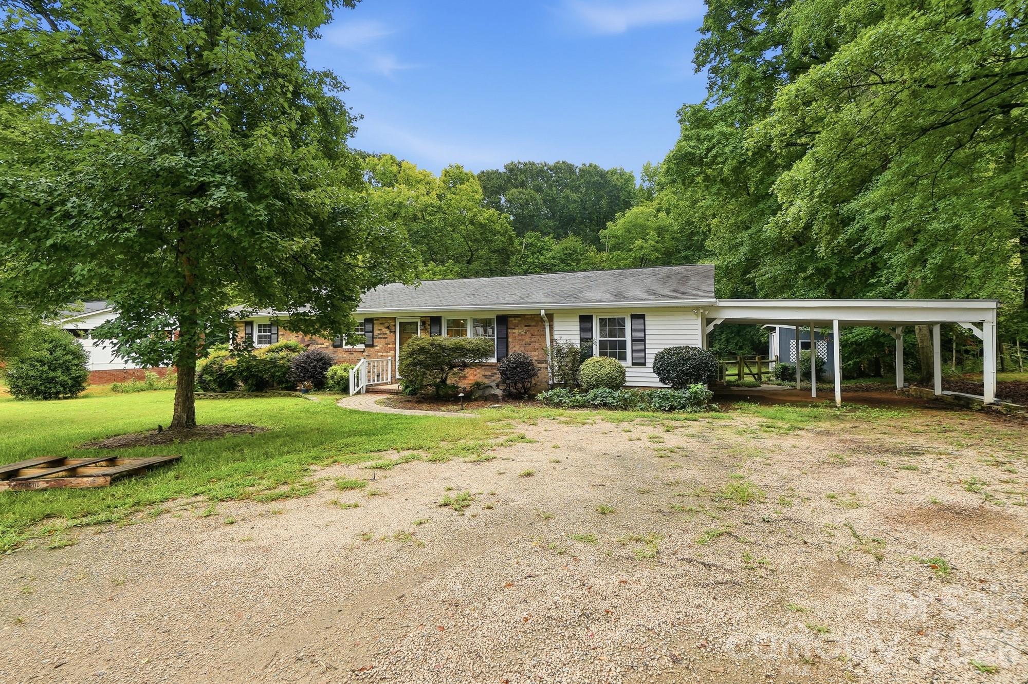 right - 6081 Cambridge Drive, Harrisburg