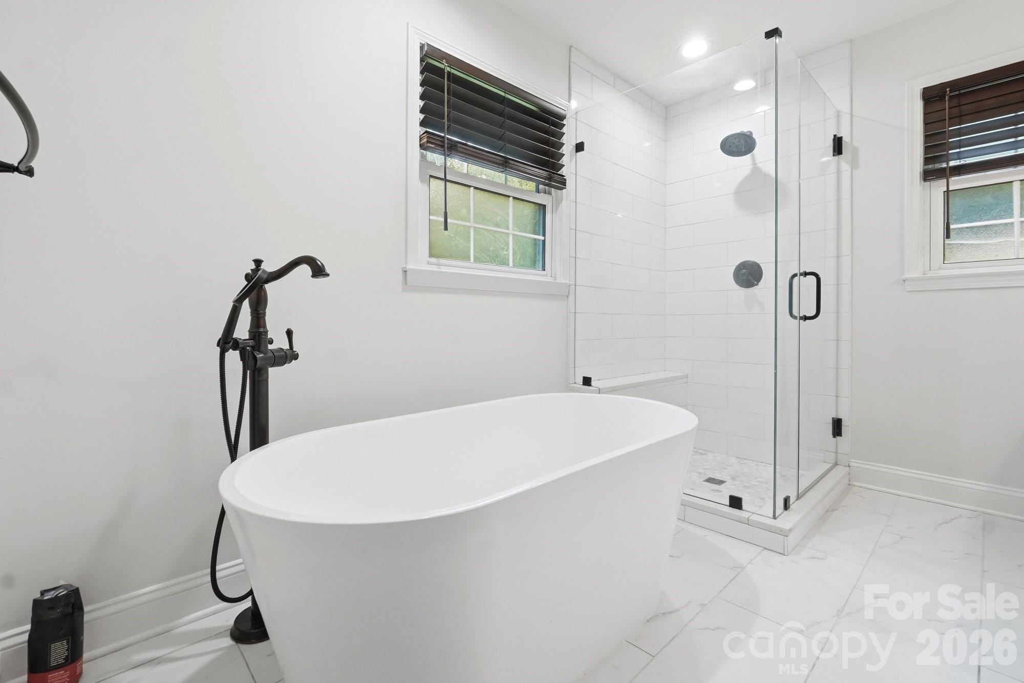 master bathroom - 6081 Cambridge Drive, Harrisburg