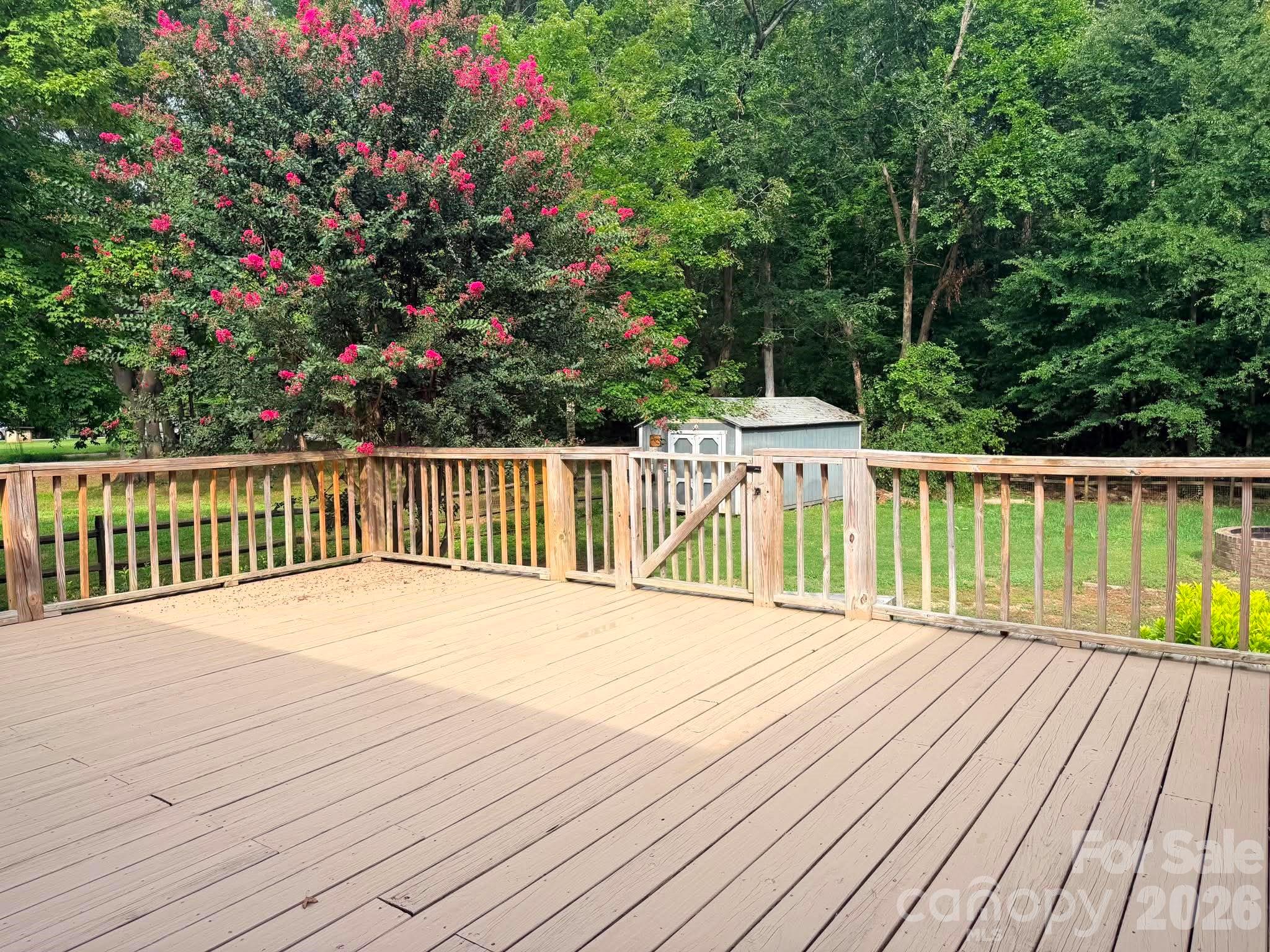 deck main - 6081 Cambridge Drive, Harrisburg